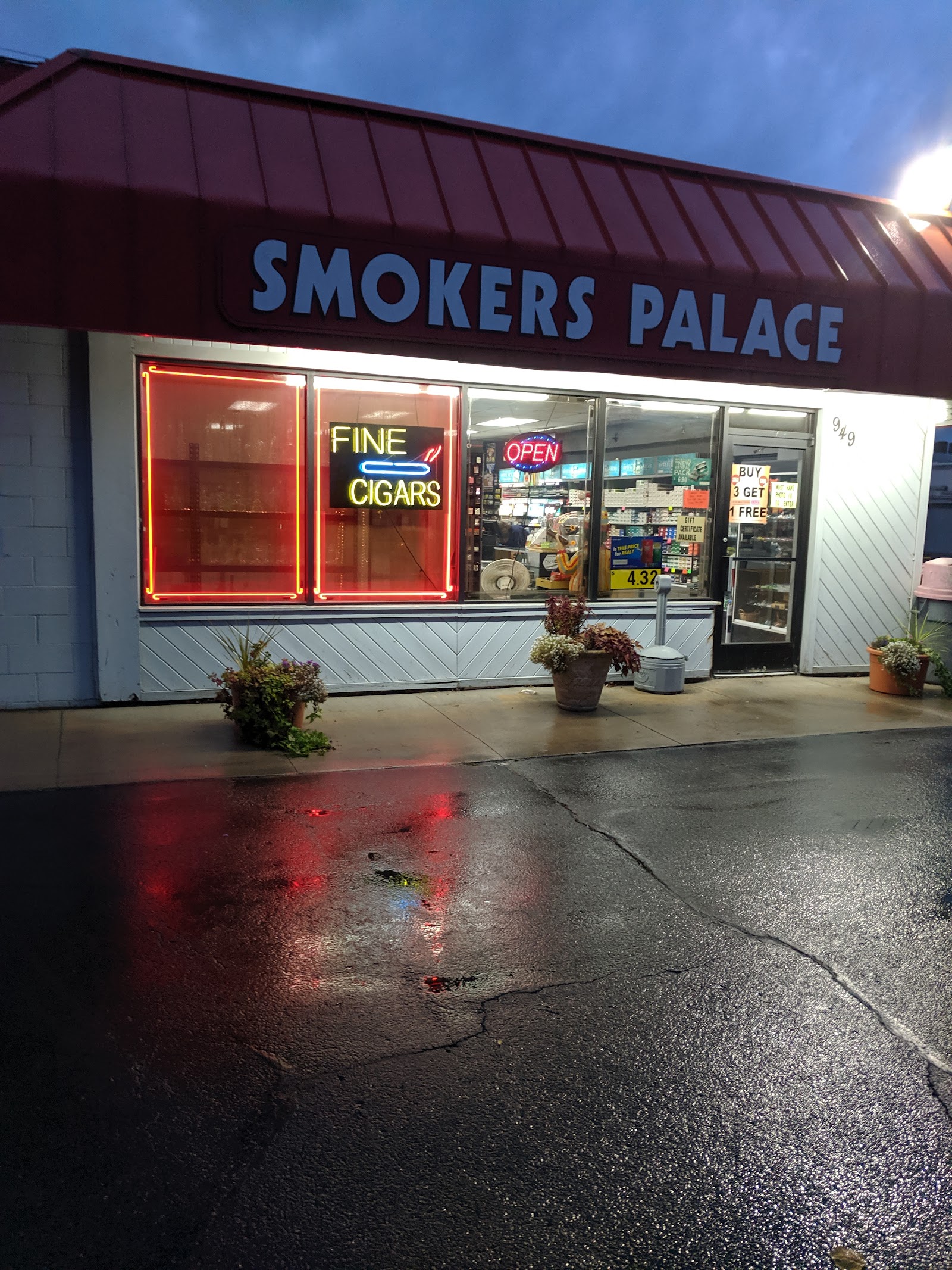Smokers Palace