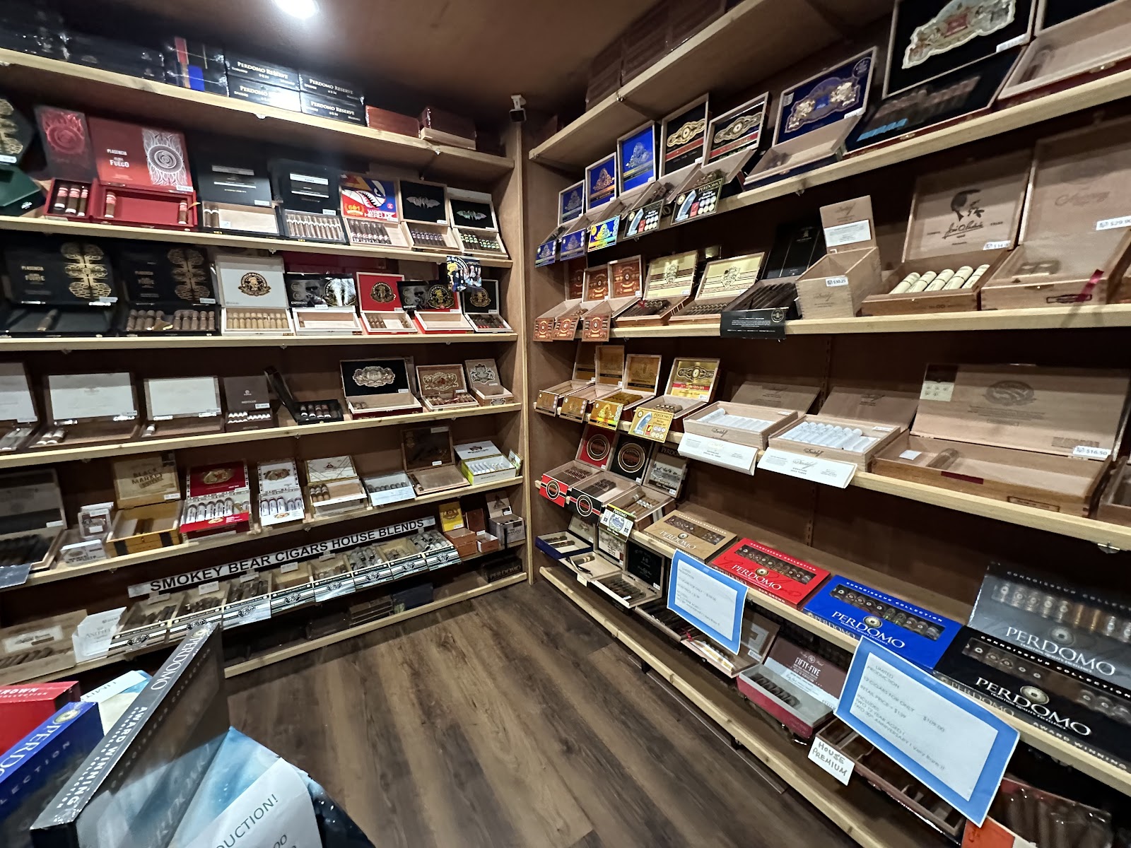 Smokey Bear Cigars & Cafe photo 10