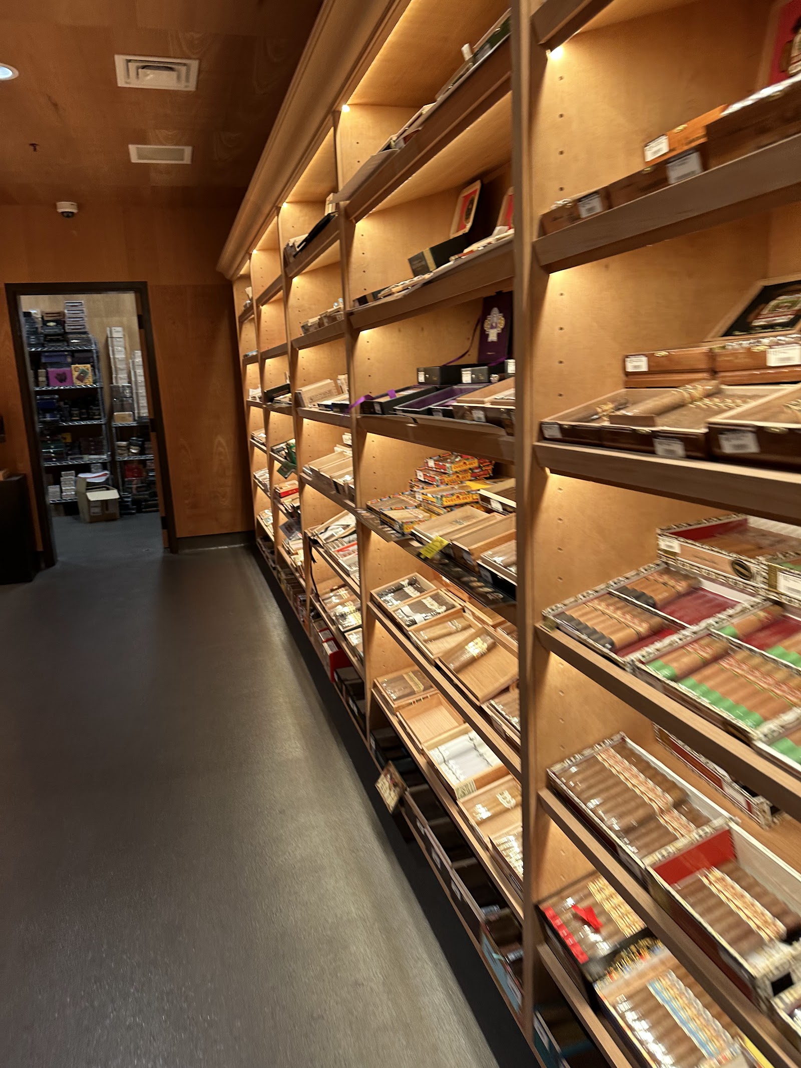 Smokey Joe's Cigar Lounge photo 6