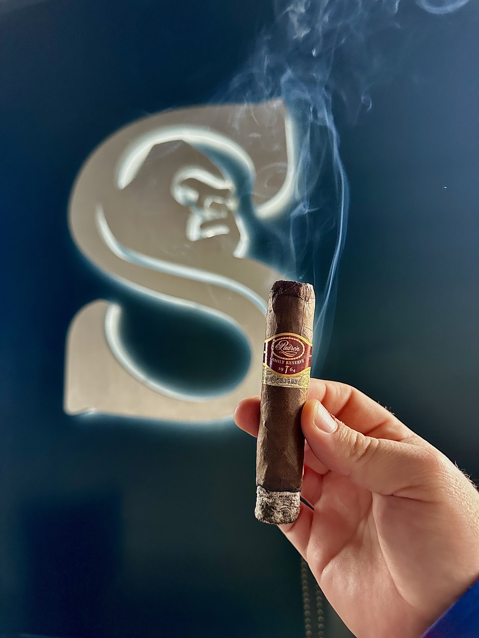 Smokin Silverbacks Cigar photo 7