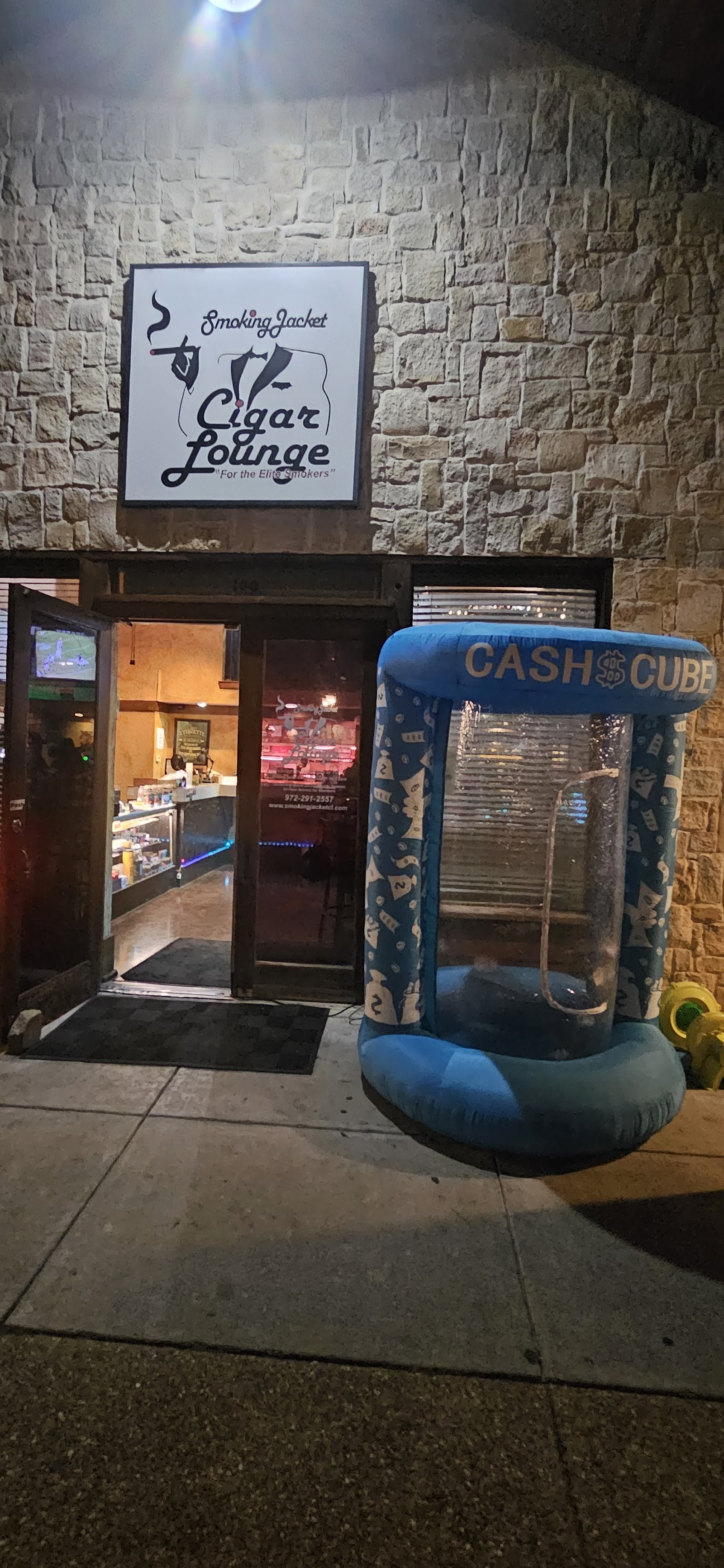 Smoking Jacket Cigar Lounge