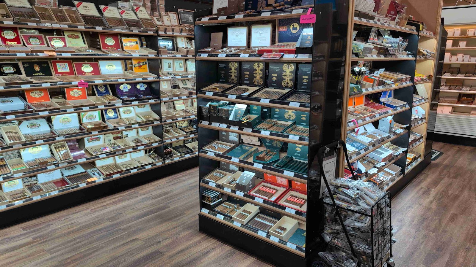 Smoky's Tobacco Cigars & Gifts photo 2