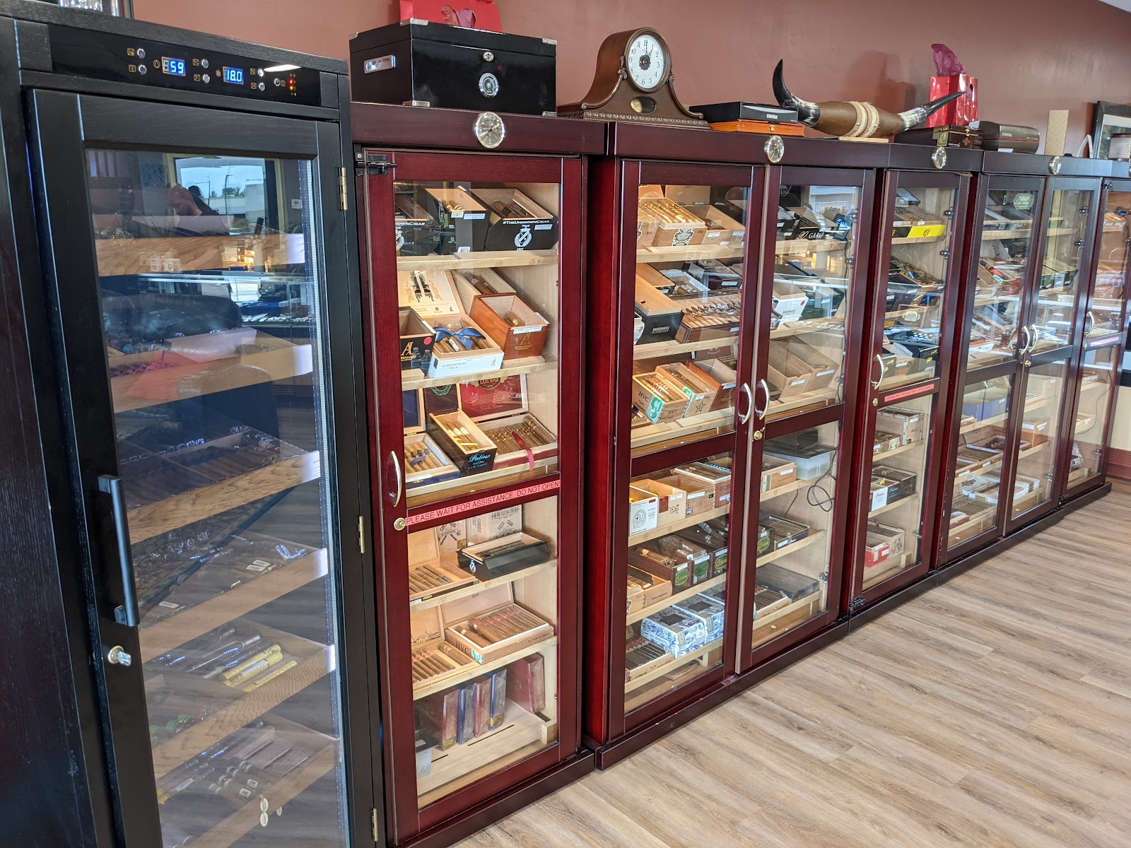 Solar Experiences LLC dba Galina Fine Cigars photo 4