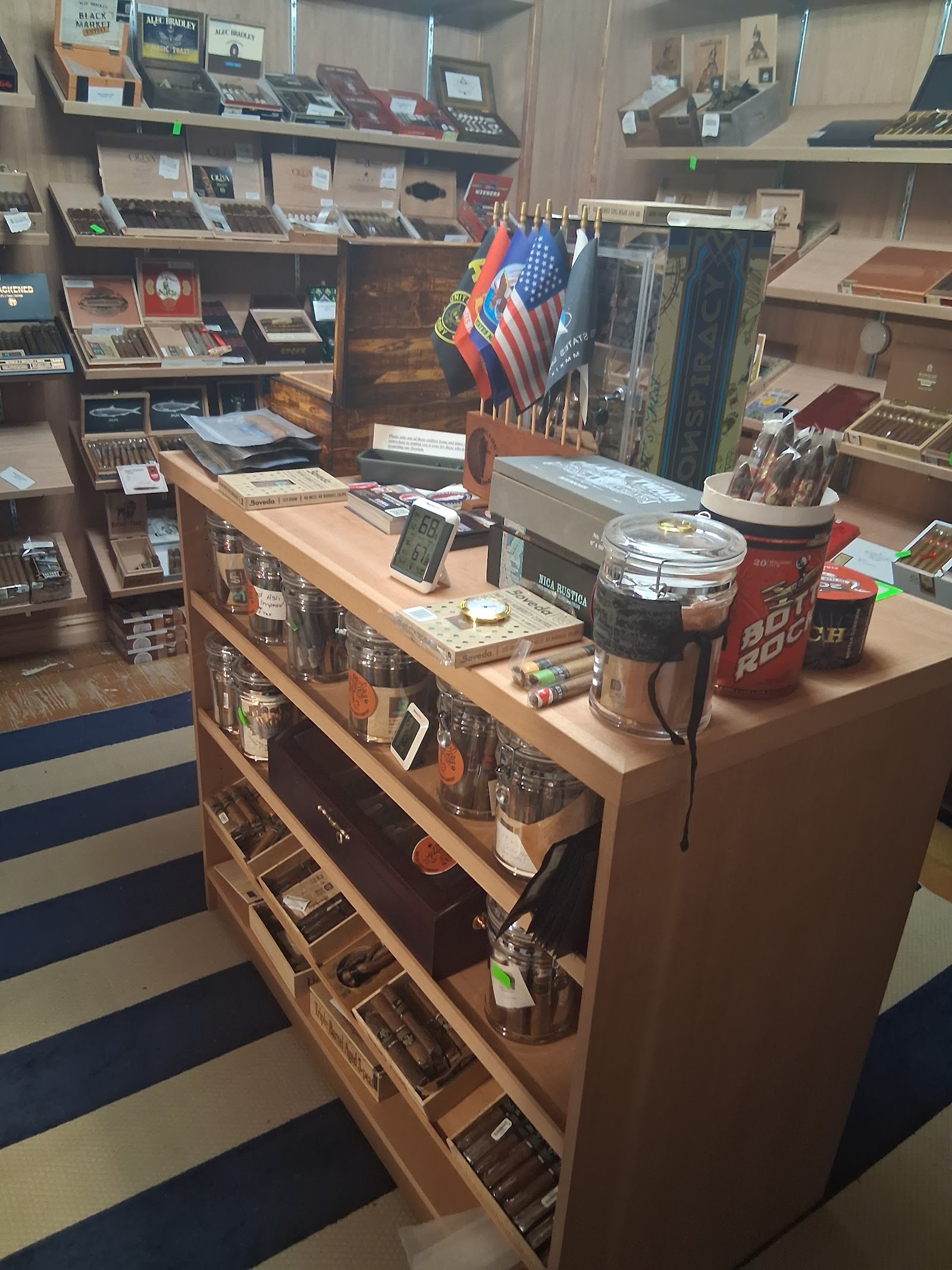 Southern Cross Cigars photo 3