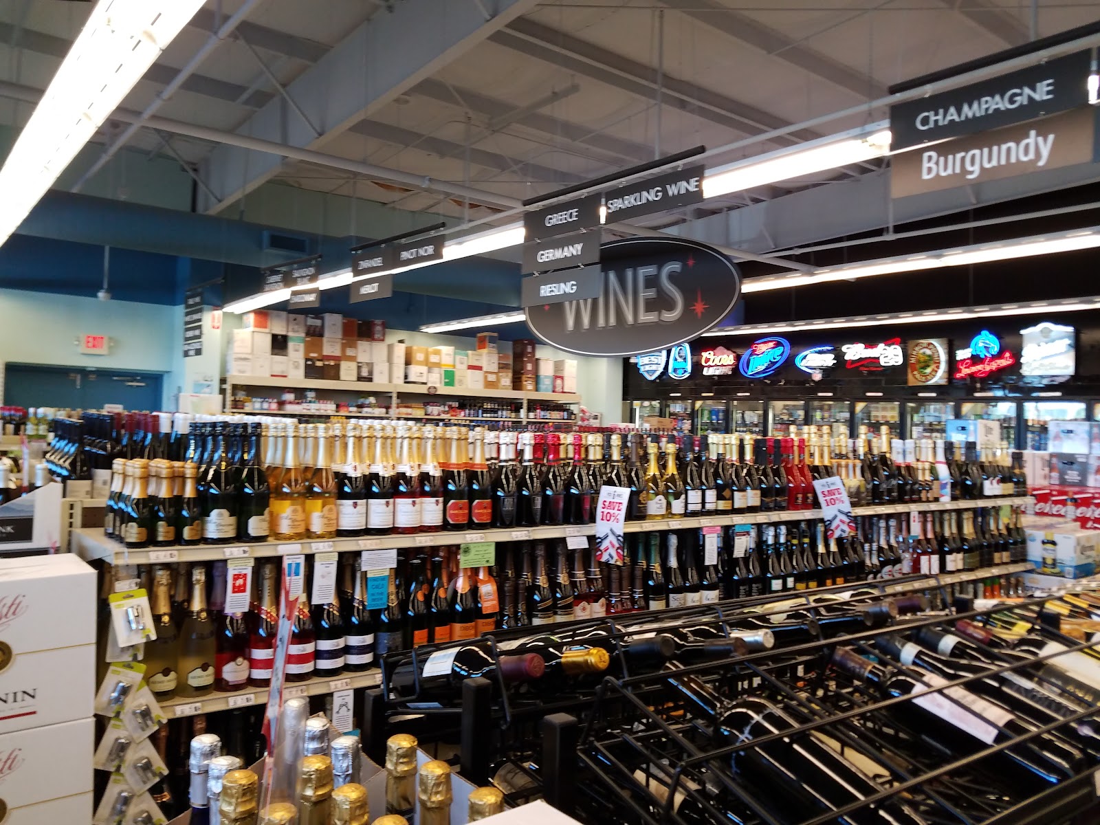 Spec's 3108 - Angleton photo 2