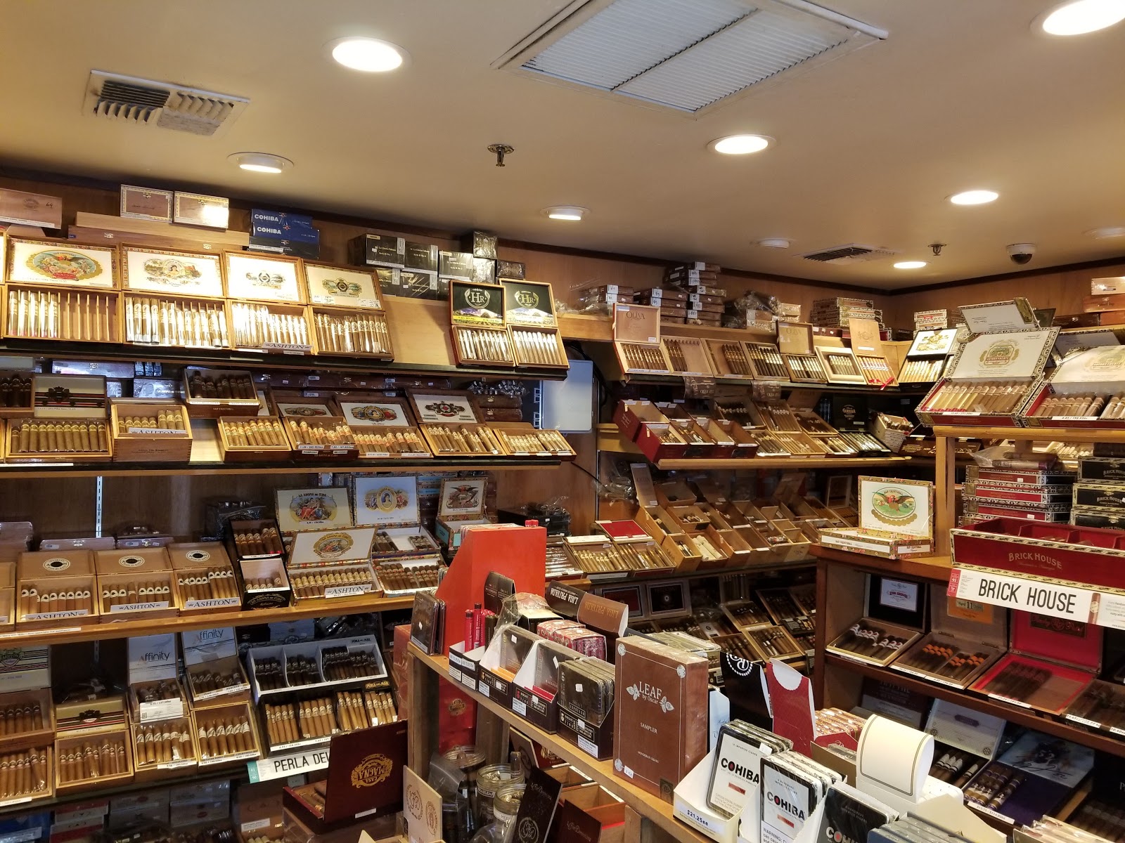 Stag Tobacconist (North Scottsdale) photo 2