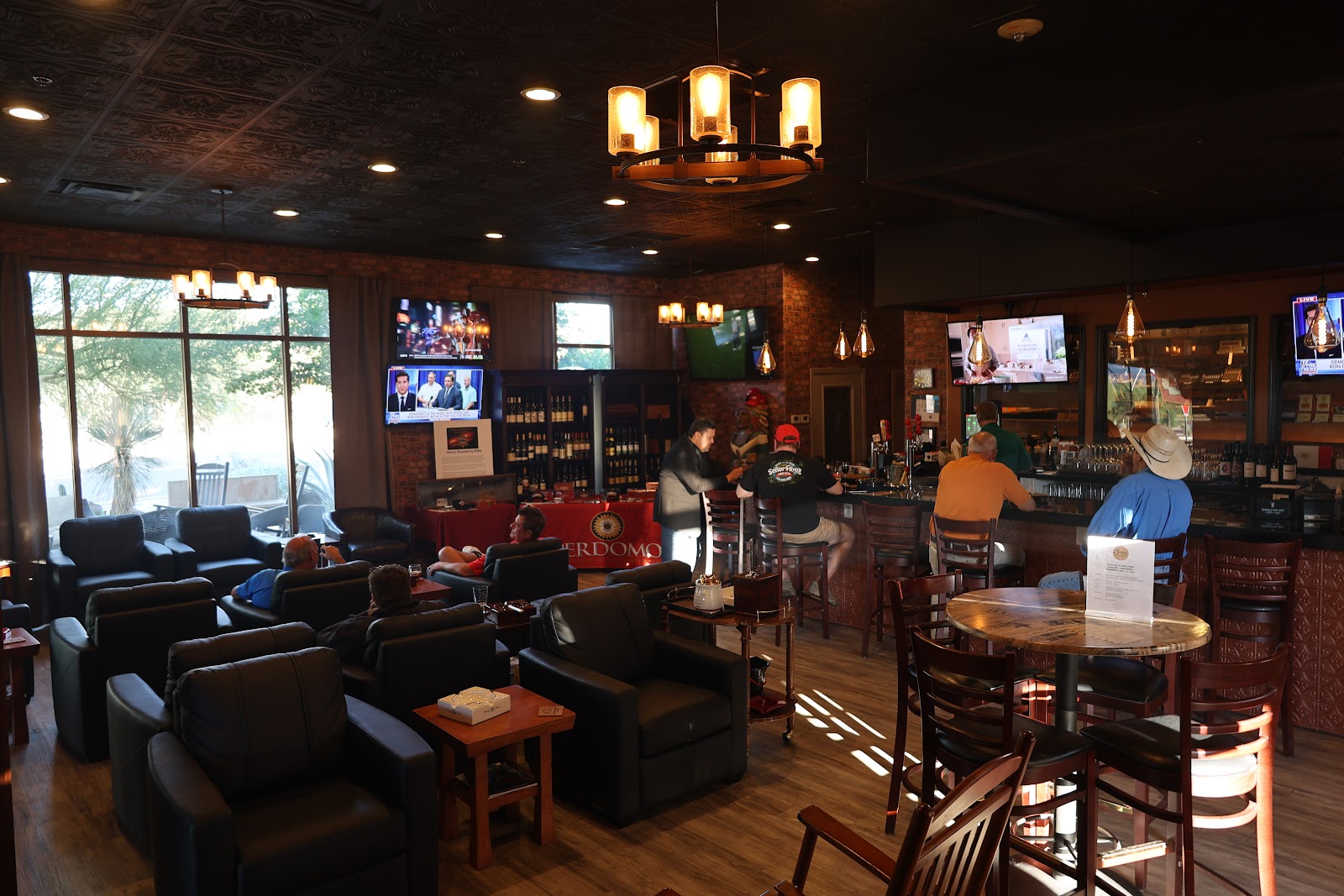Sticks Golf & Cigar Lounge photo 8