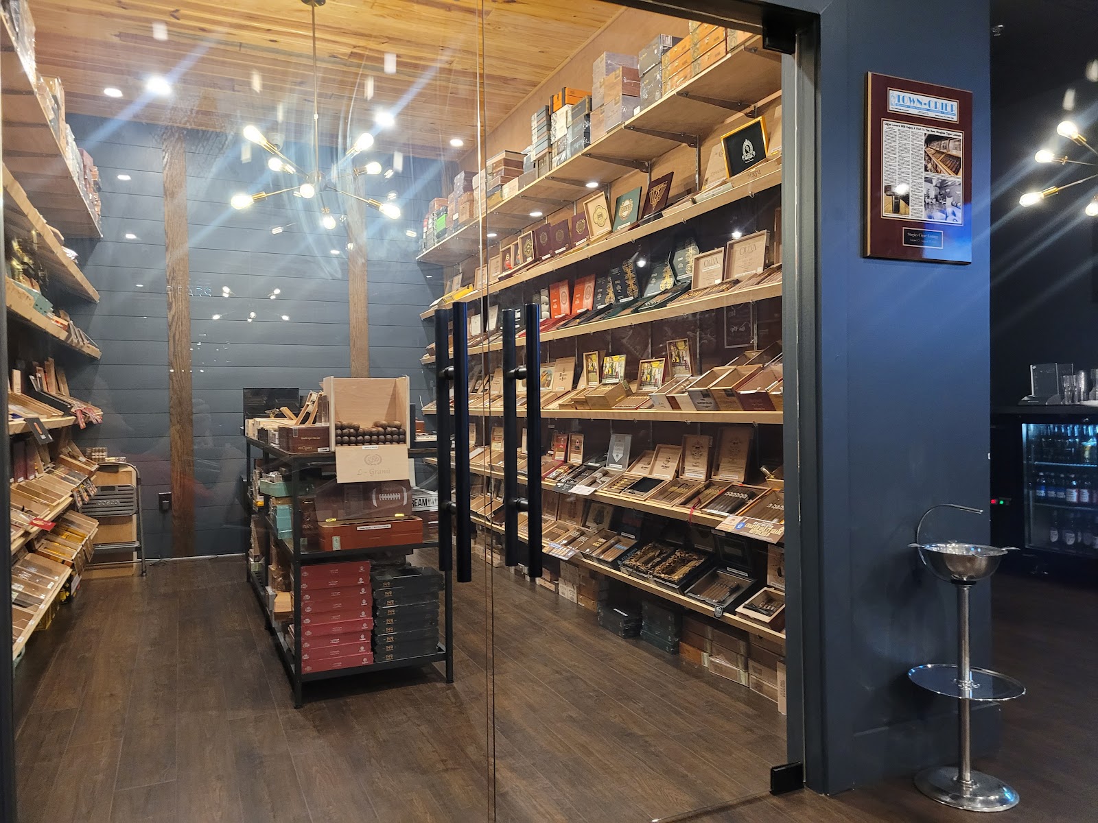 Stogies Cigar Lounge - West Palm Beach photo 6