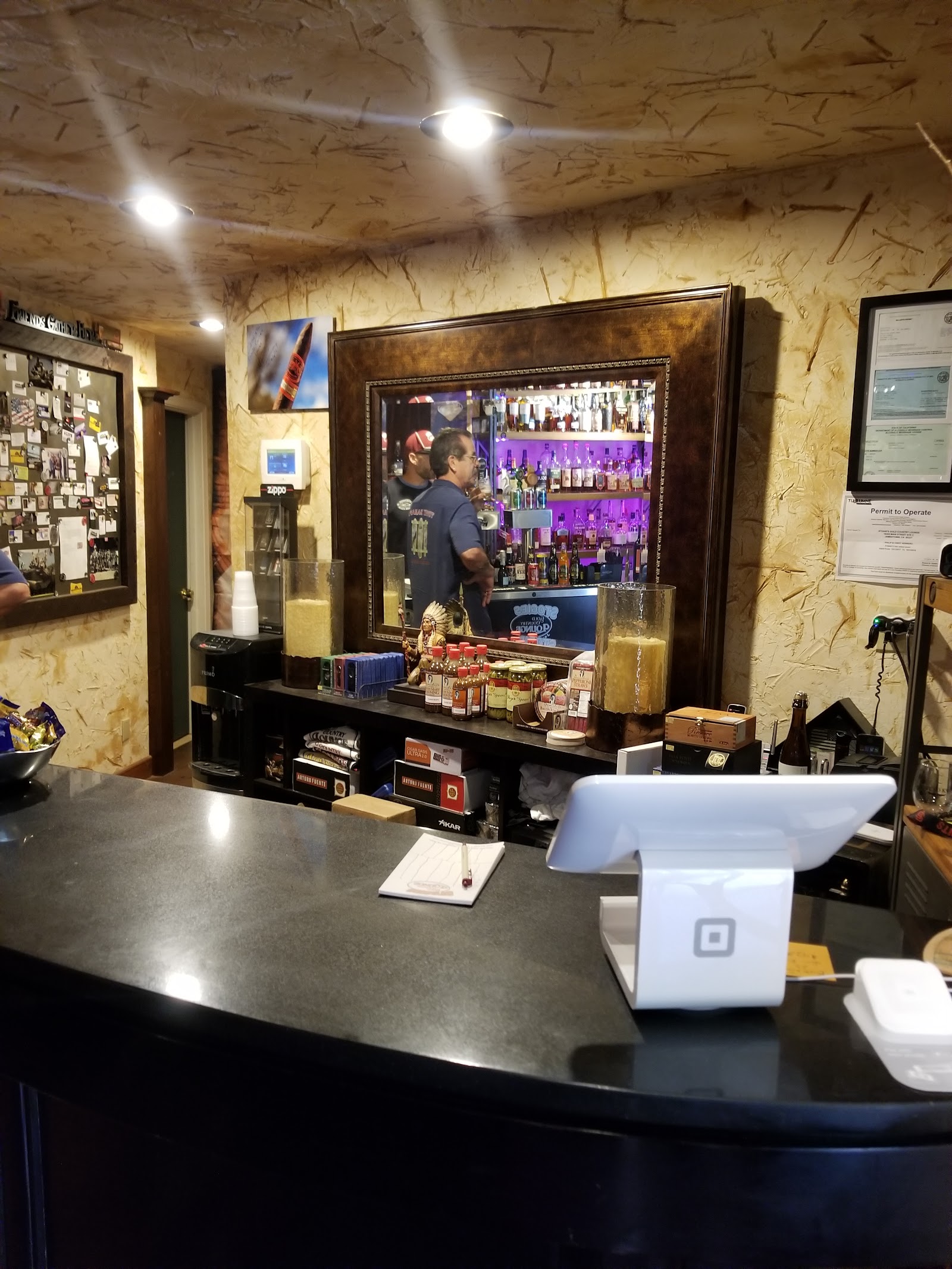 Stogies Gold Country Lounge photo 7