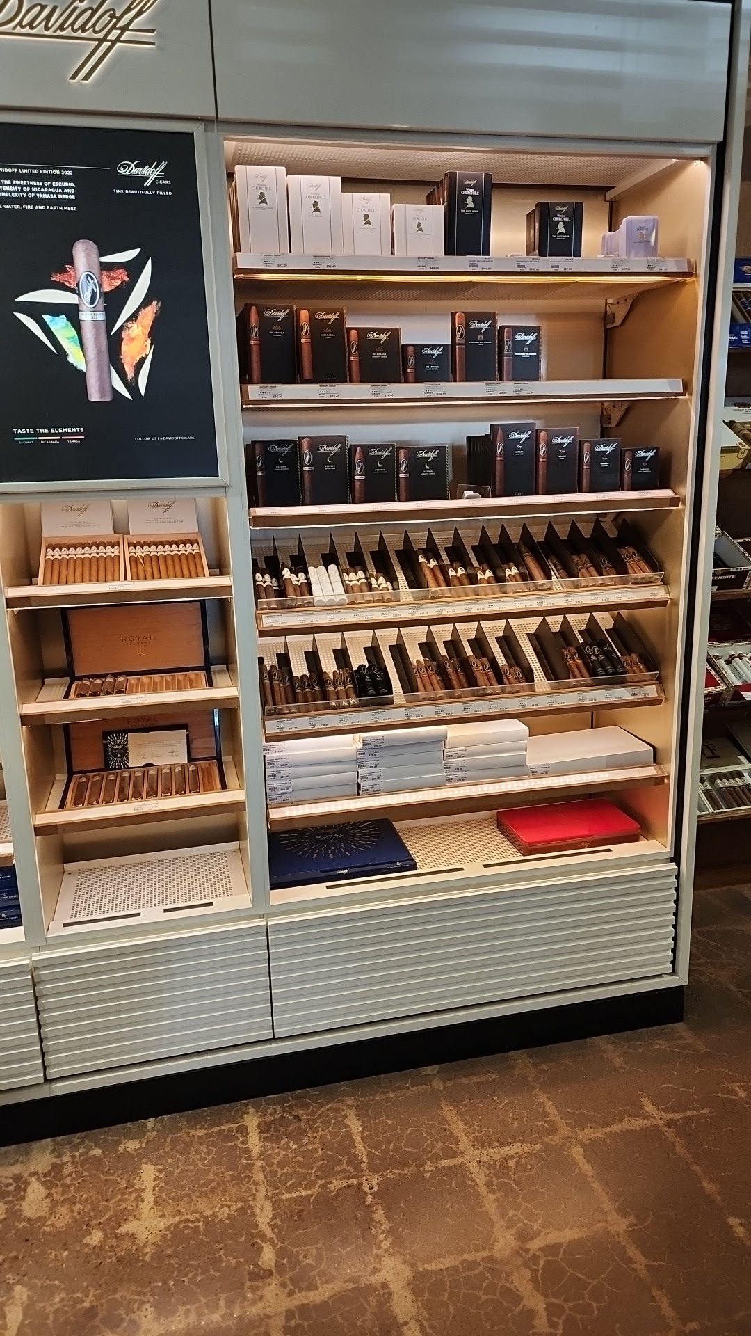 Stogies World Class Cigars photo 5