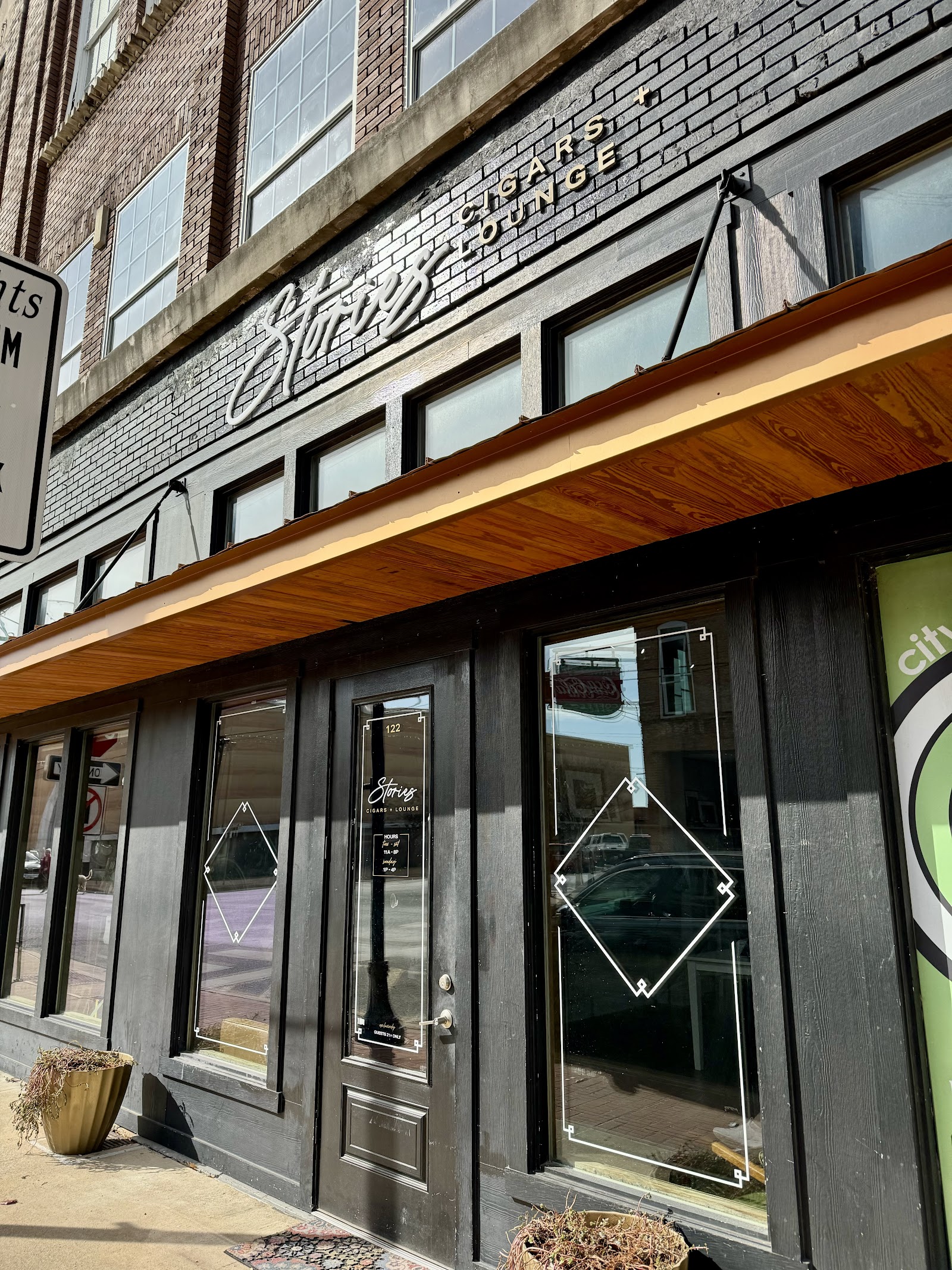 Stories Cigars + Lounge
