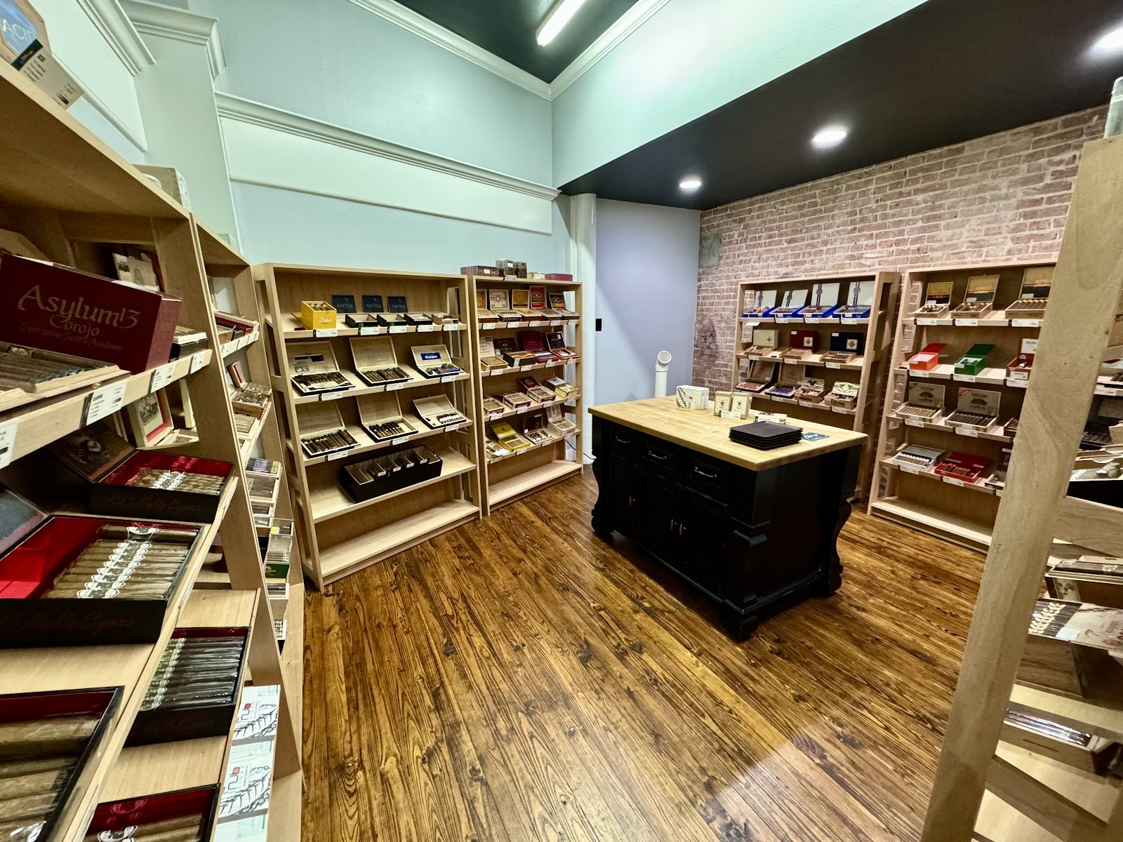 Stories Cigars + Lounge photo 3