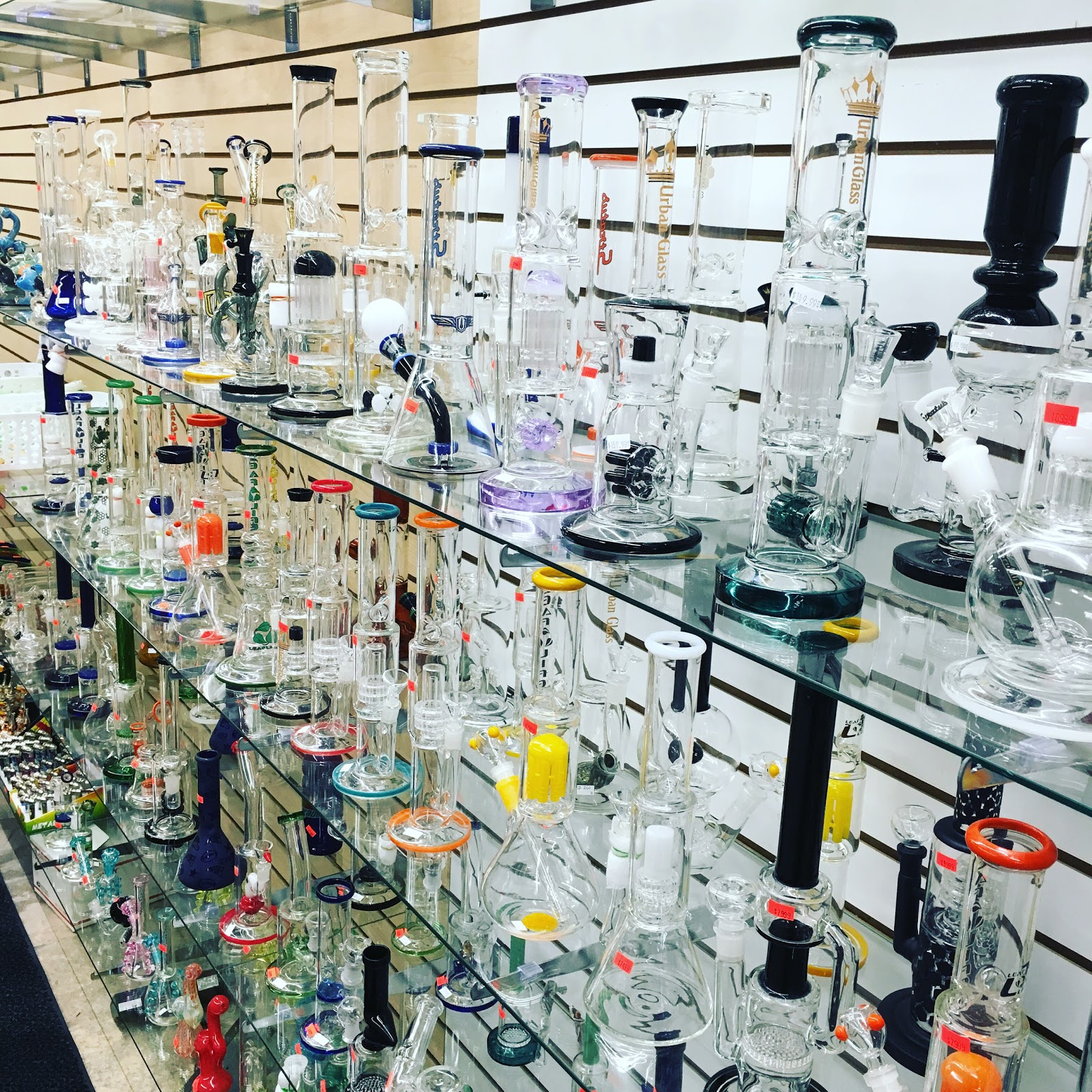 Sunny's Smoke Shop photo 2