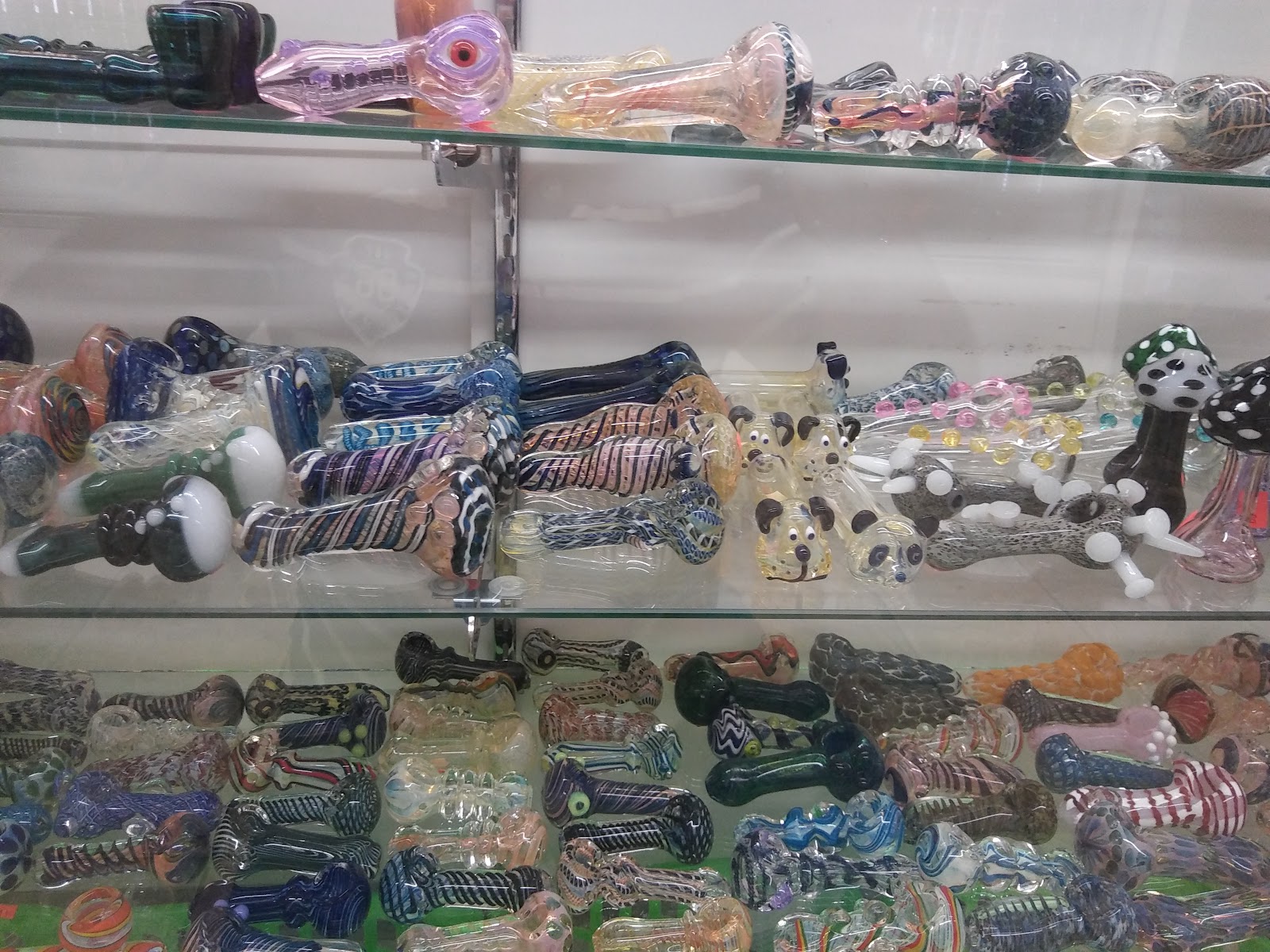 Sunny's Smoke Shop photo 4