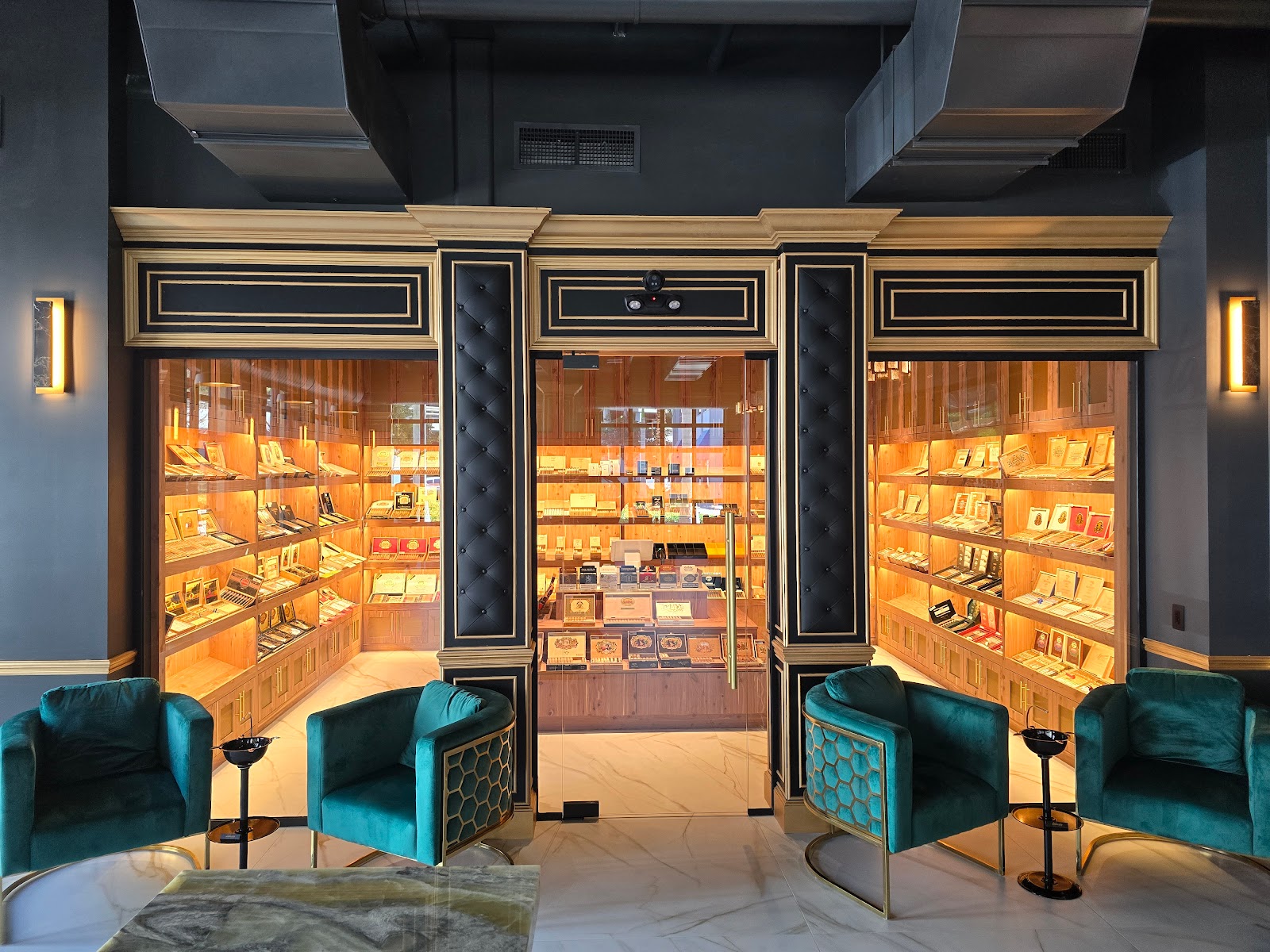 Tabacon Cigars and Spirits (Plantation) HQ