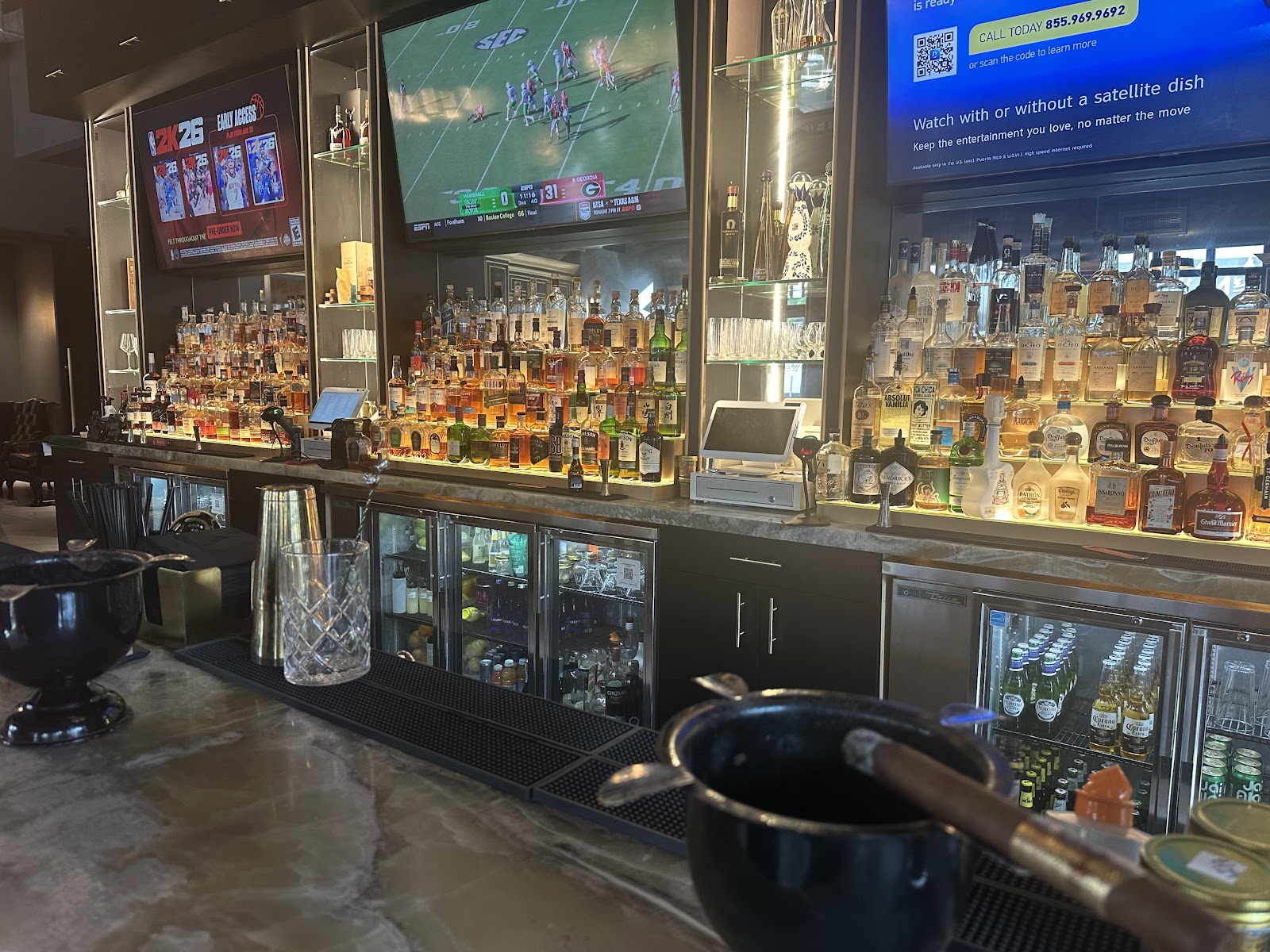 Tabacon Cigars and Spirits (Plantation) HQ photo 7