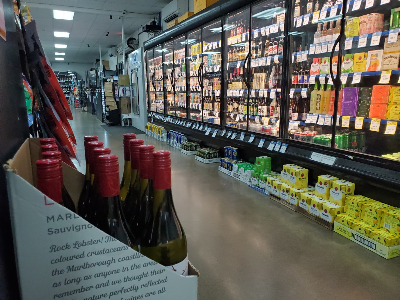Tamura's Fine Wine & Liquors Kihei photo 3