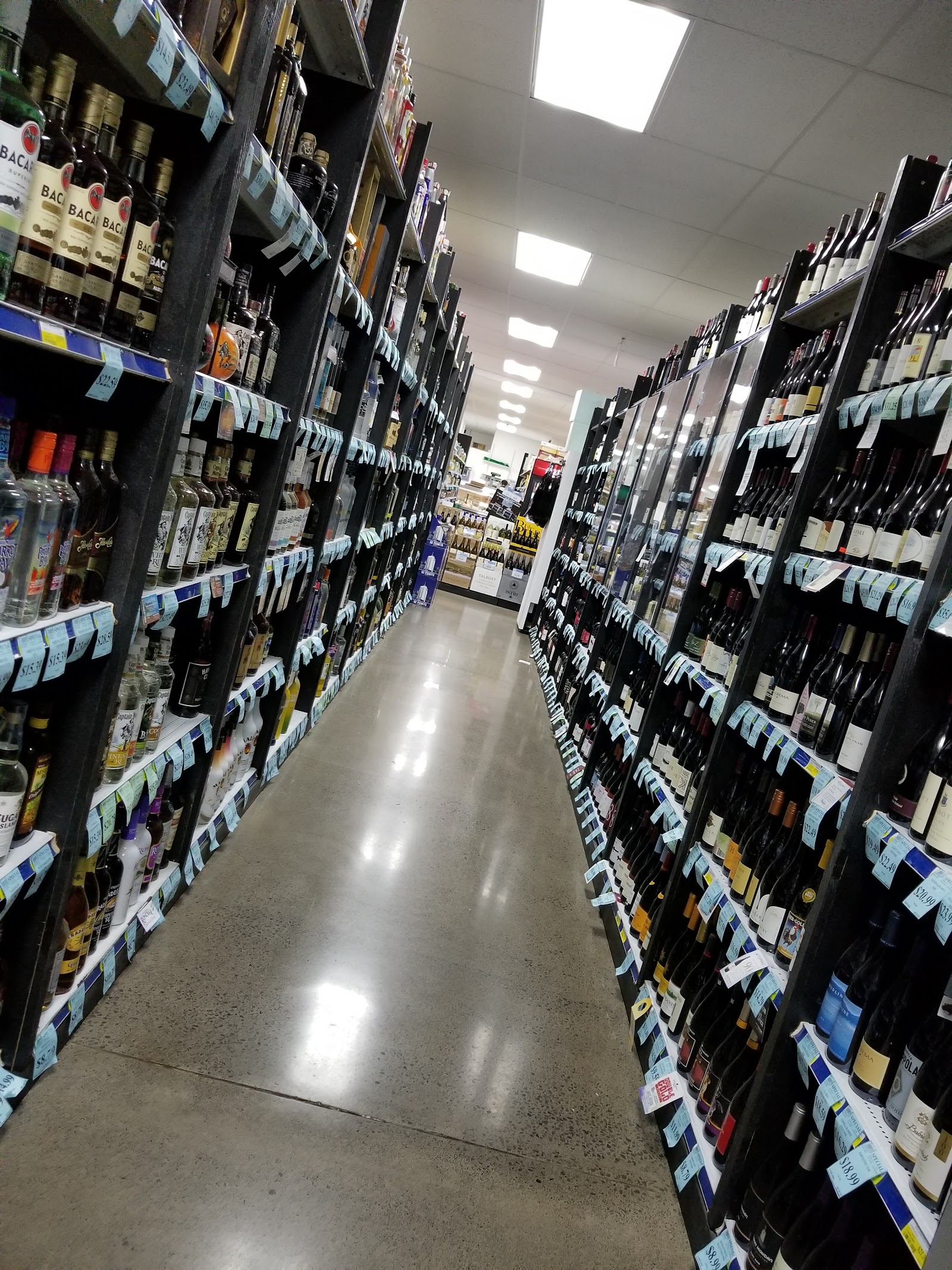 Tamura's Fine Wine & Liquors Kihei photo 9