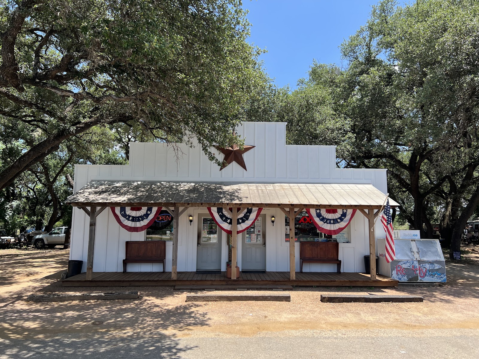Tejas Smoke Depot photo 9