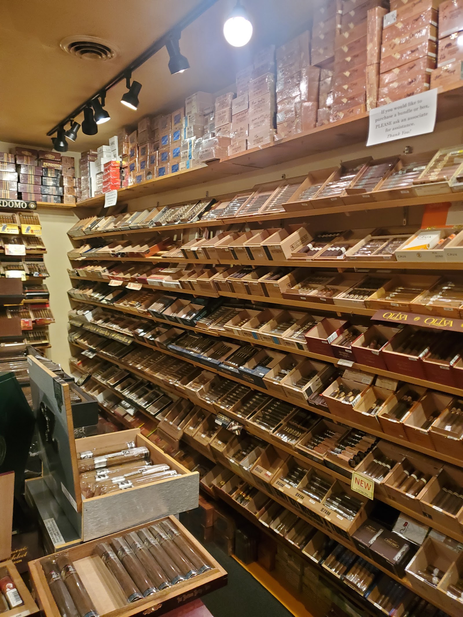 The Cigar Affair photo 10