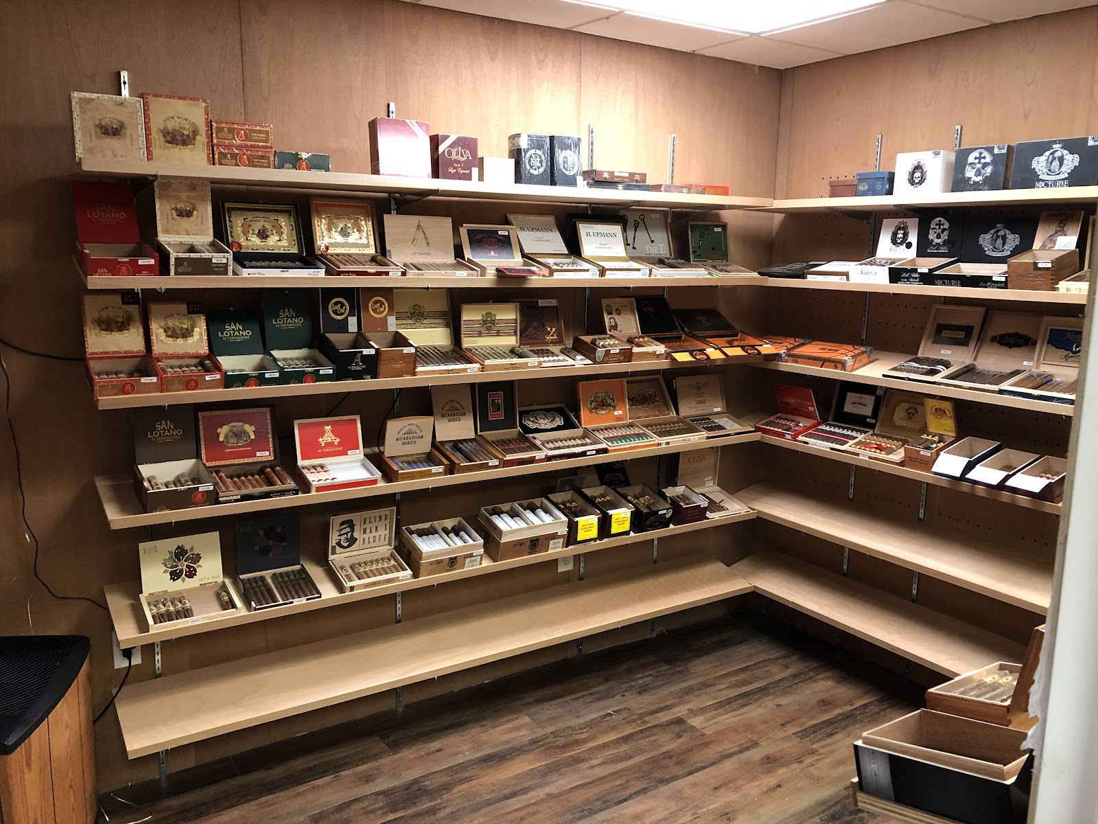 The Cigar Experience Cigar Shop photo 5