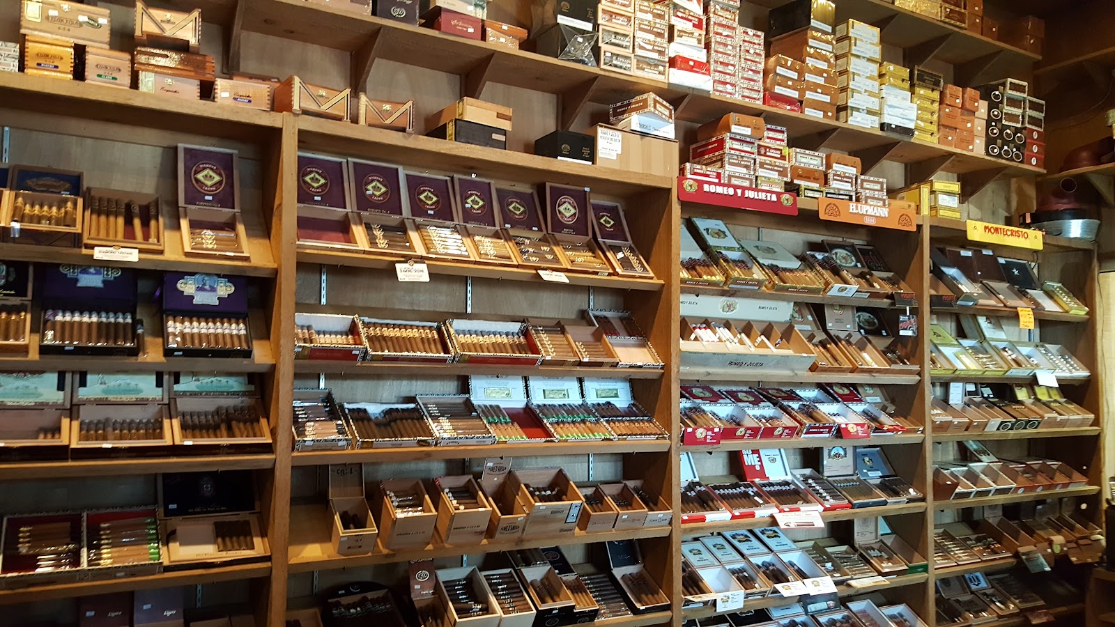 The Cigar Lounge - Plano (HQ) photo 2