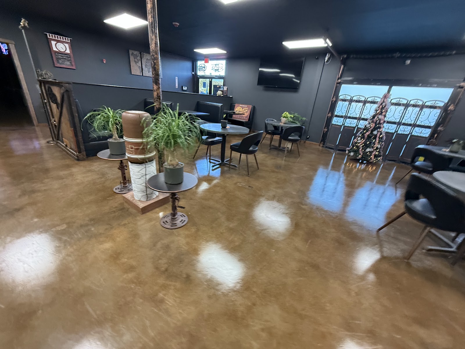 The Cigar Pairing Parlor photo 8