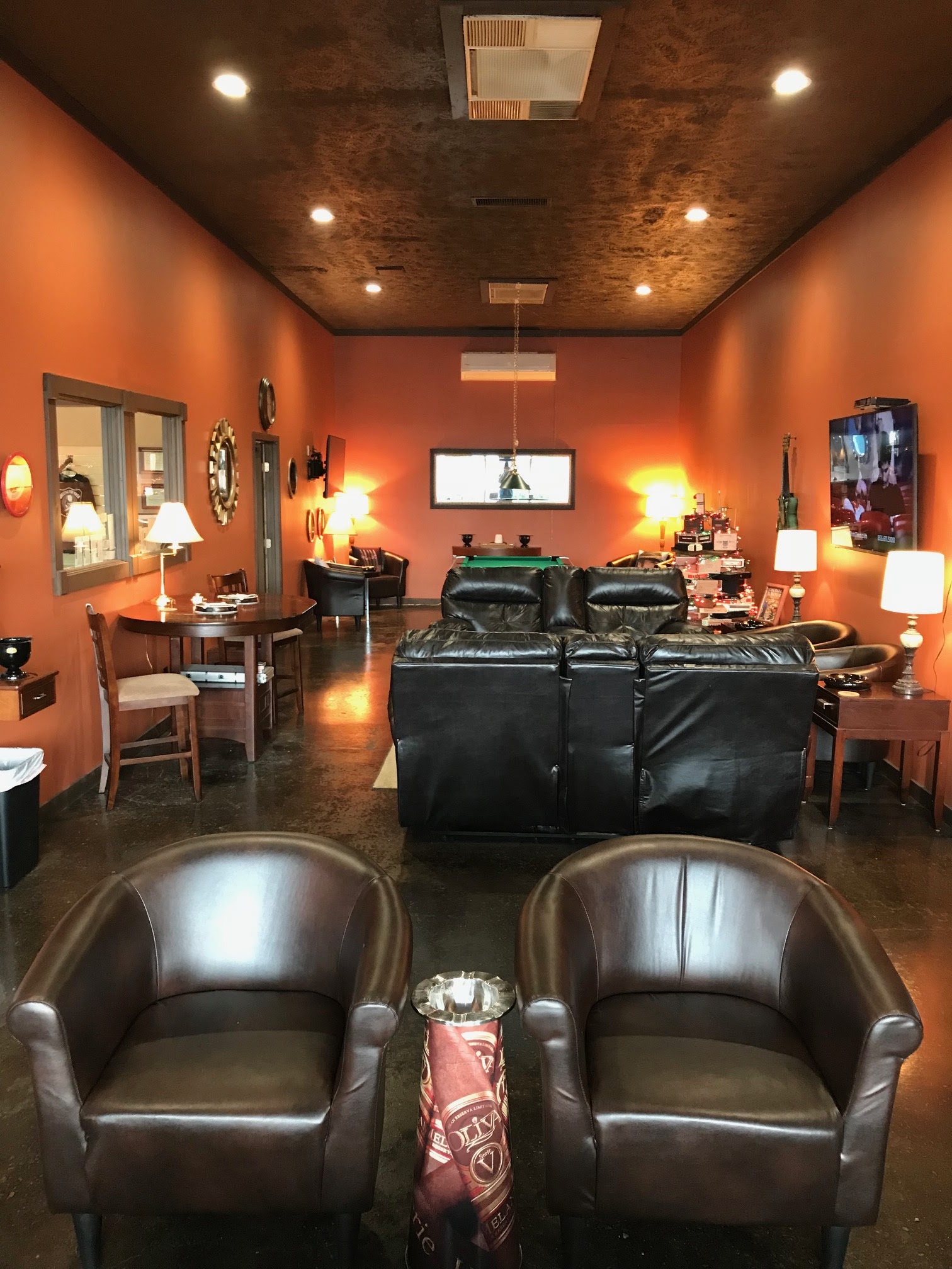The Cigar Shop - Myrtle Beach photo 3
