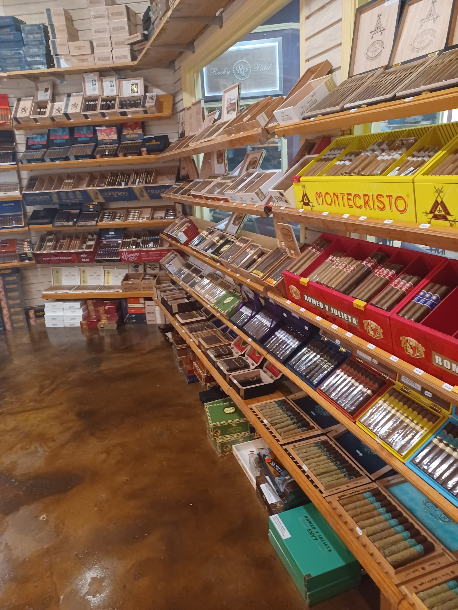 The Cigar Shop photo 2