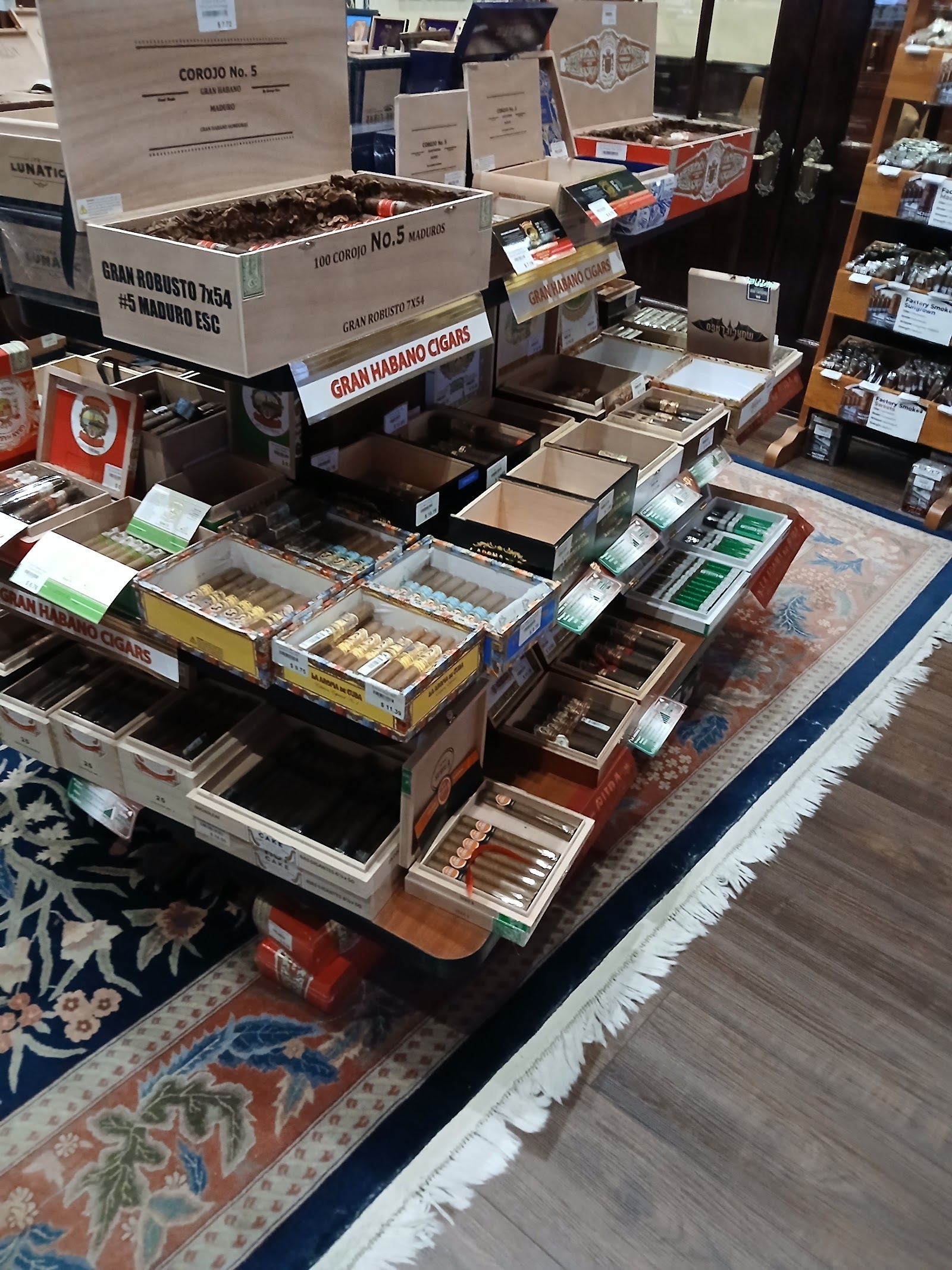 The Cigar Shoppe at City Farms photo 7