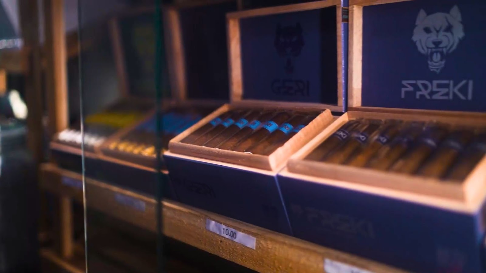 The Den Cigar Lounge photo 8