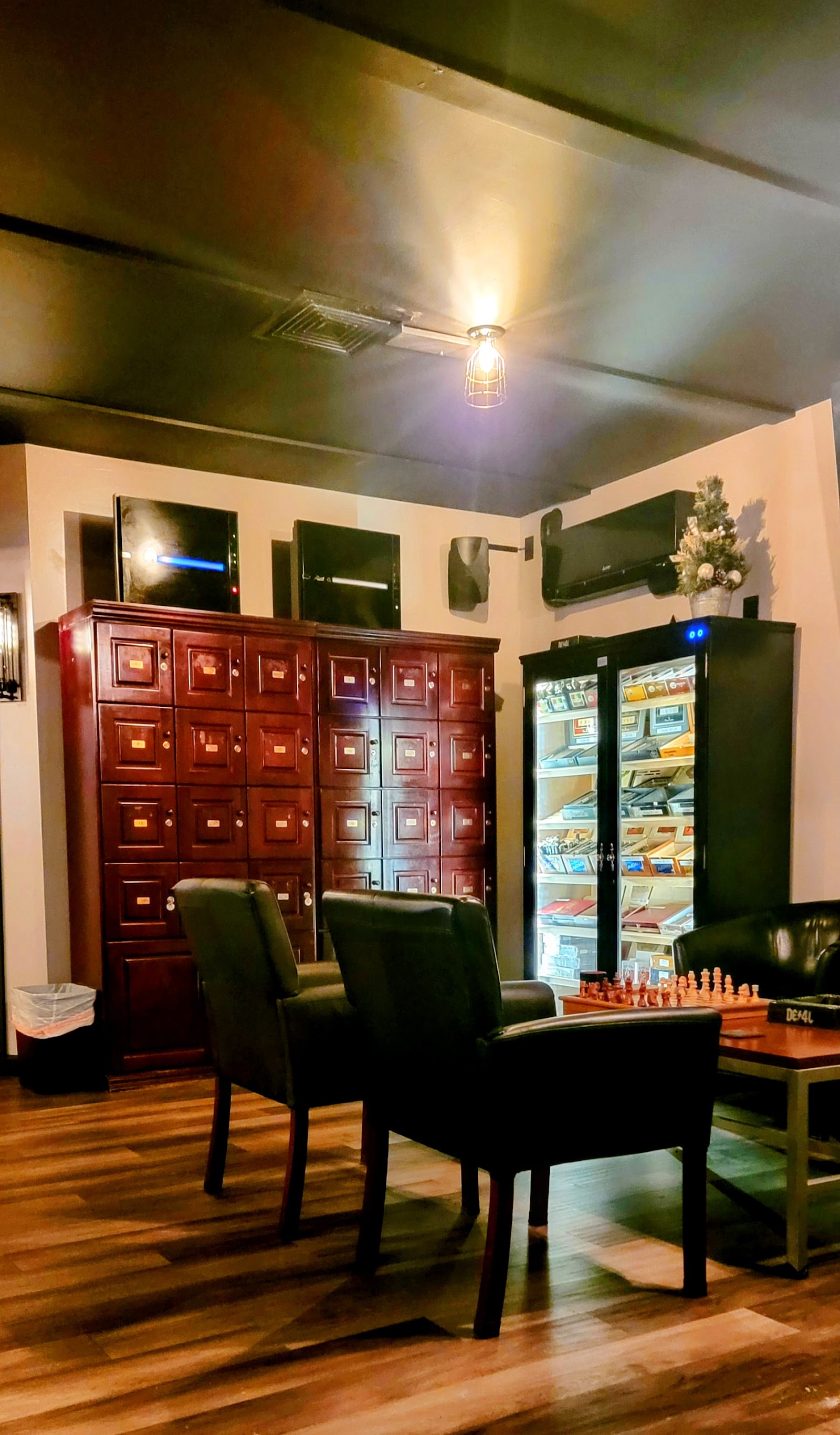 The Diplomat Cigar Lounge photo 5