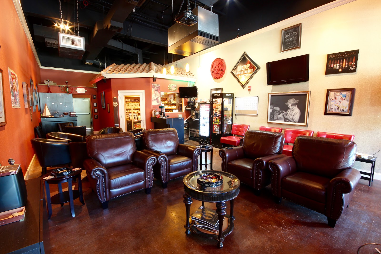 The District Cigars Lounge photo 9