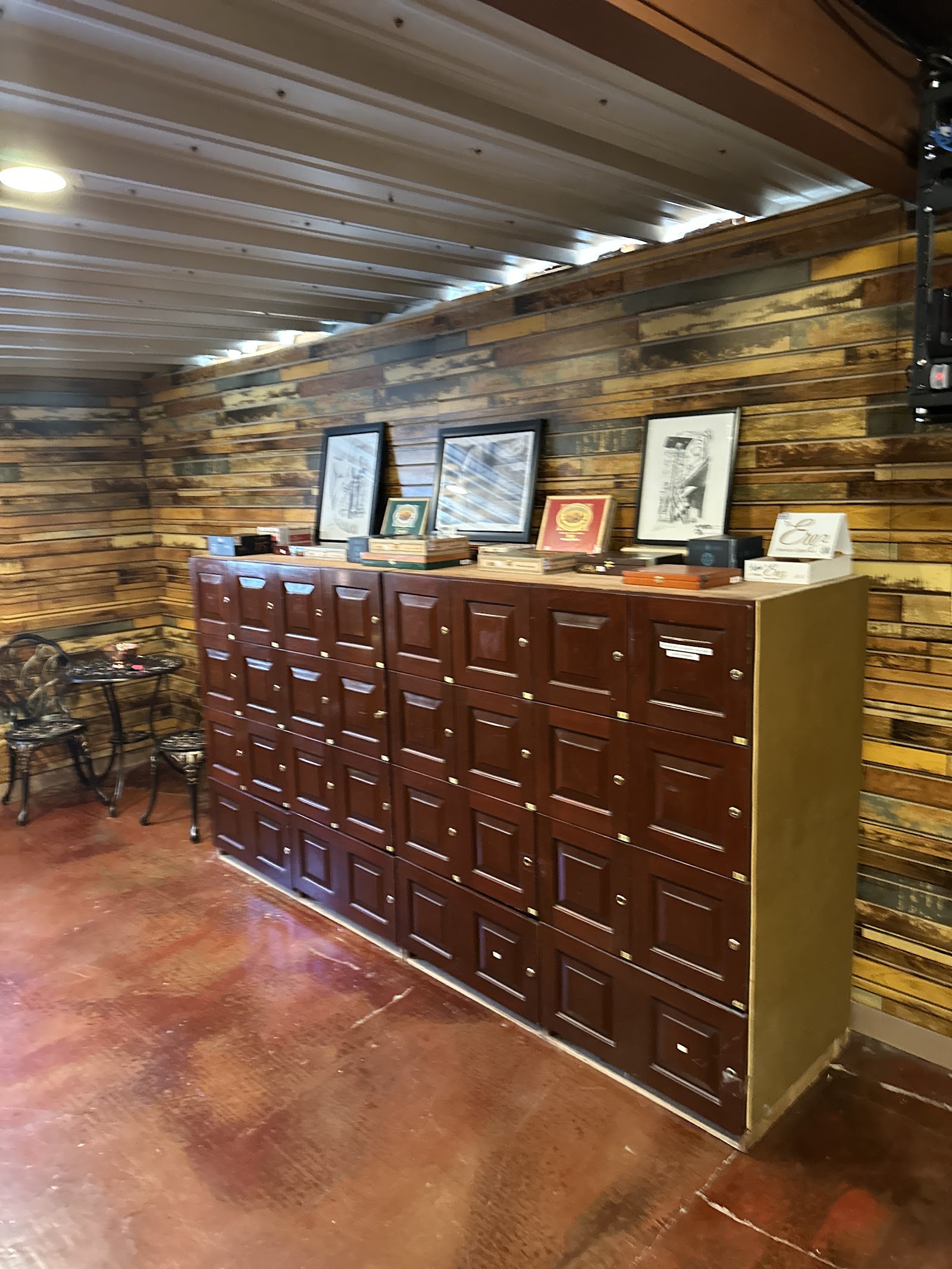 The Library Cigar Lounge photo 10