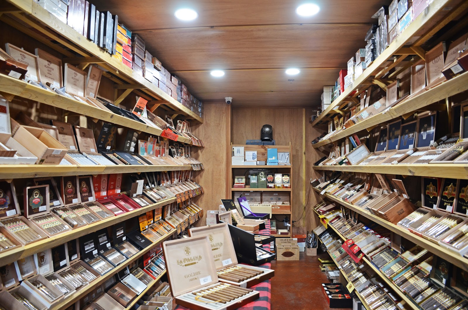 The Mission Cigar & Social photo 7