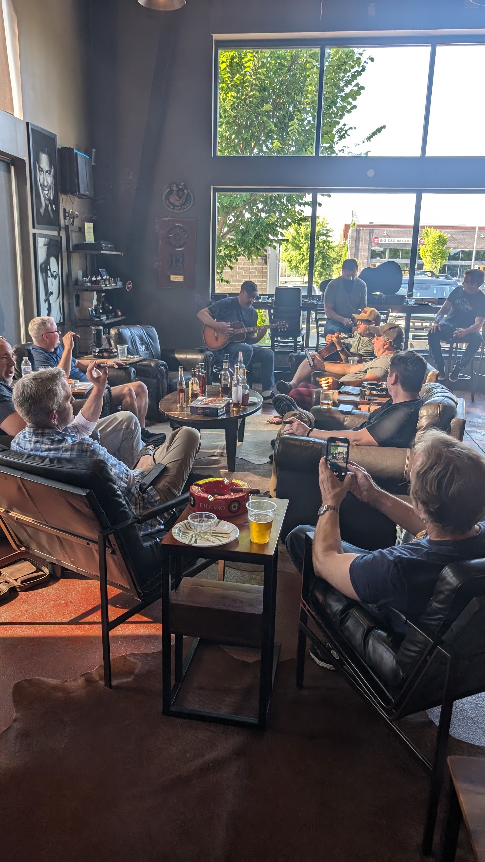 The Mission Cigar & Social photo 9