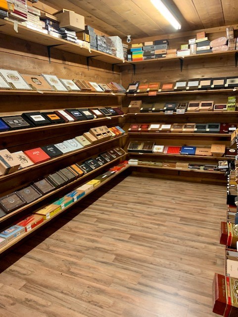 The Old Fashioned Cigar Bar photo 2