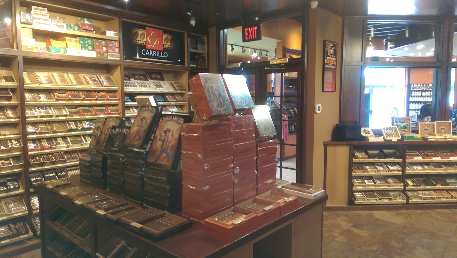 The Outlaw Cigar Co - Overland Park (South) photo 10