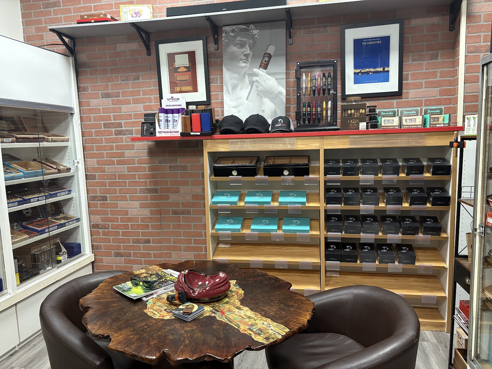 The People's Cigar Republic LLC photo 6