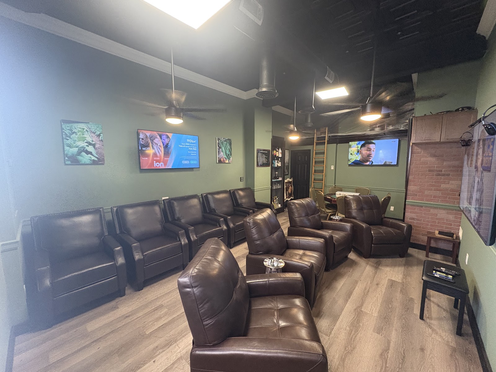 The People's Cigar Republic LLC photo 7