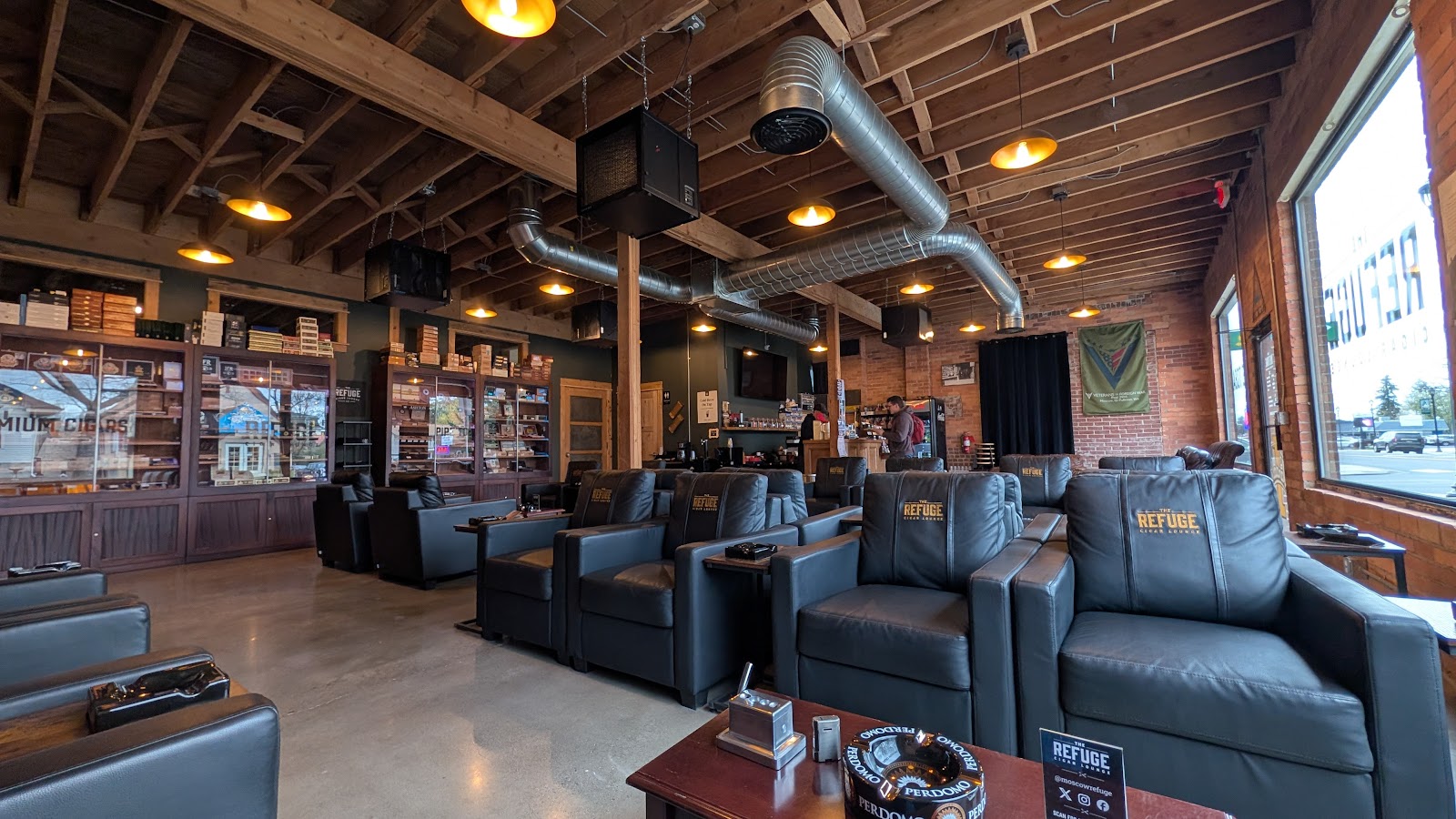 The Refuge Cigar Lounge - ID photo 2
