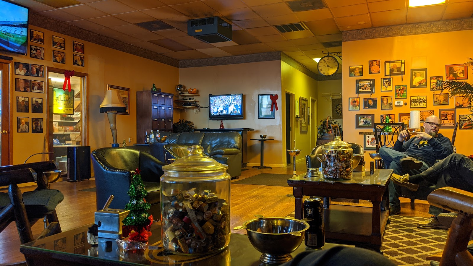 The Squire Tobacconist photo 5