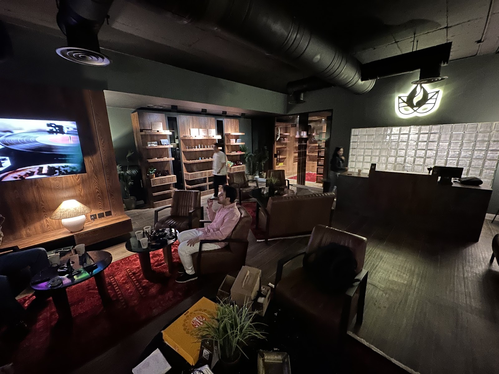 Three Leaf Cigar Boutique (HQ) photo 9