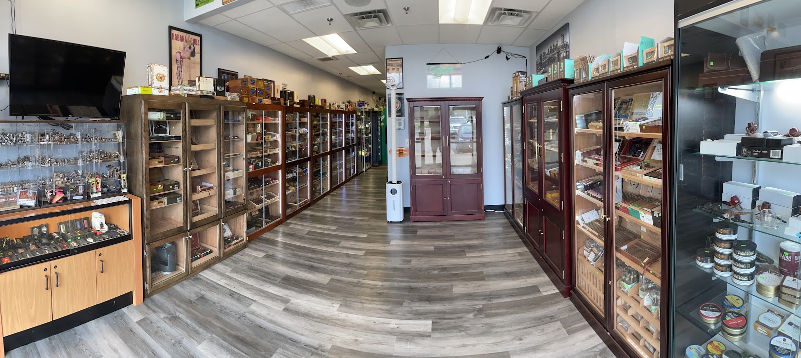 Tip Top Smoke Emporium photo 6