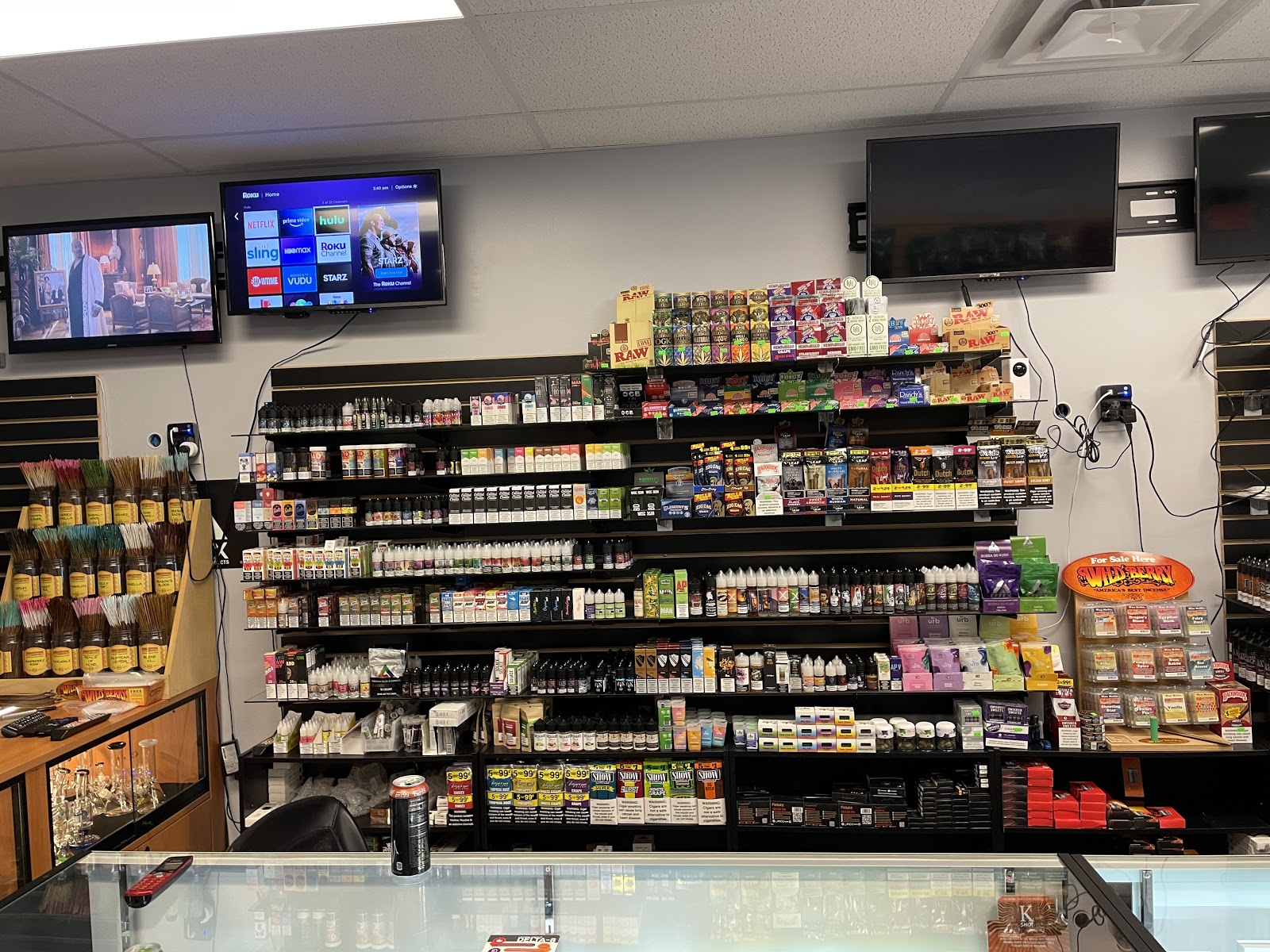 Tip Top Smoke Emporium photo 10