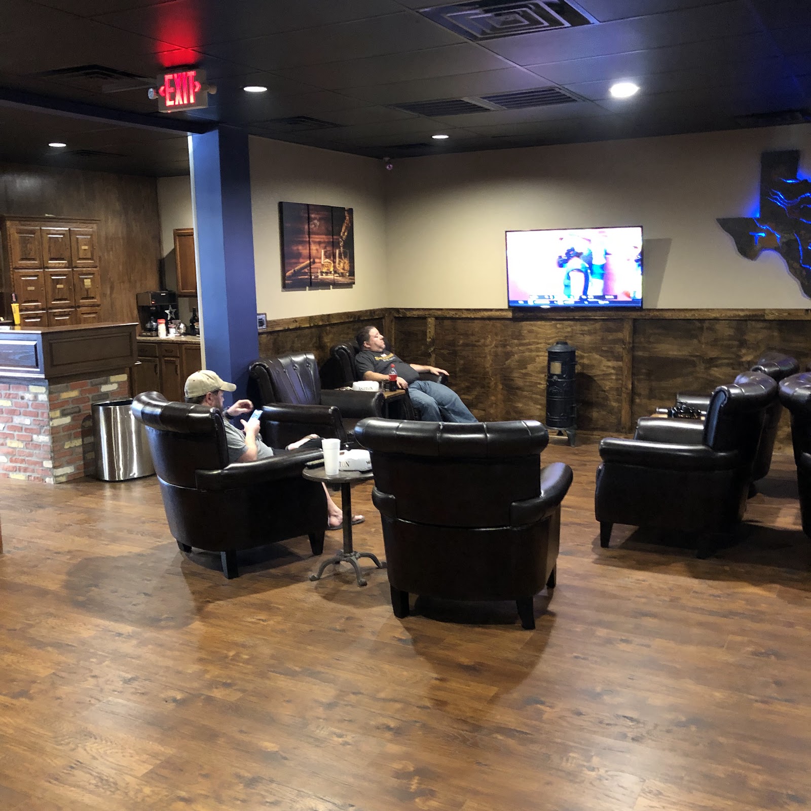 Tobacco Box Cigars, Inc. - Rowlett, TX photo 5