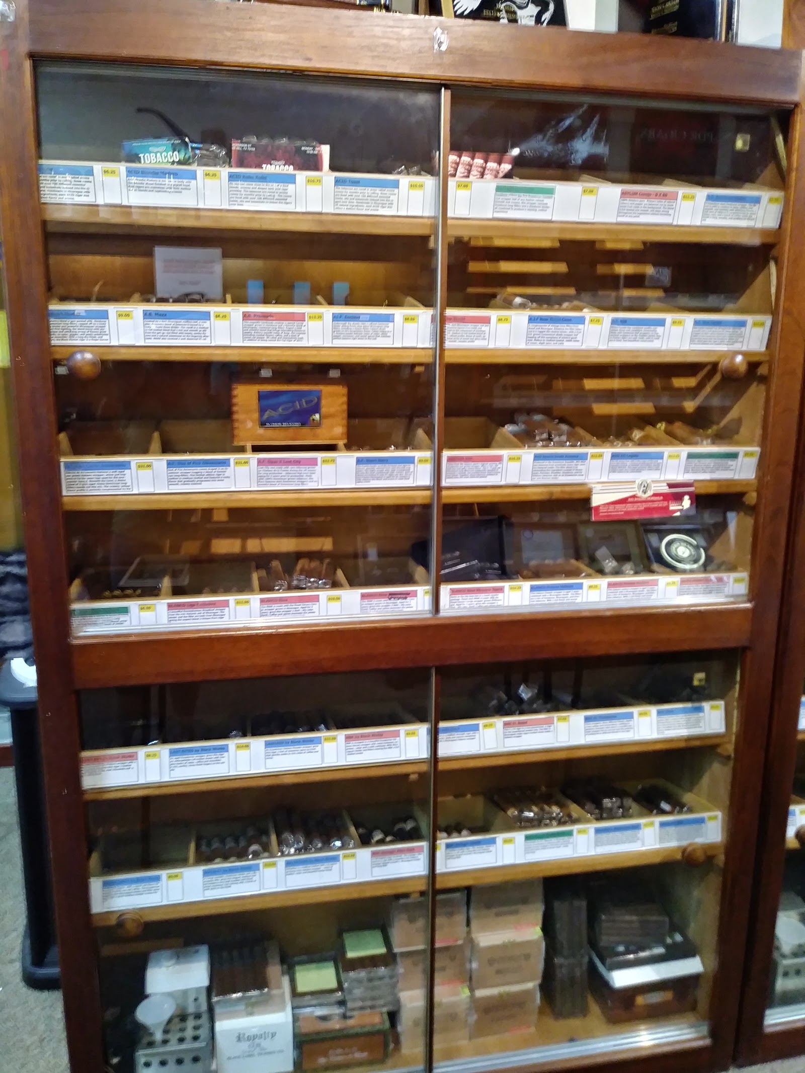 Tobacco Cabana photo 10