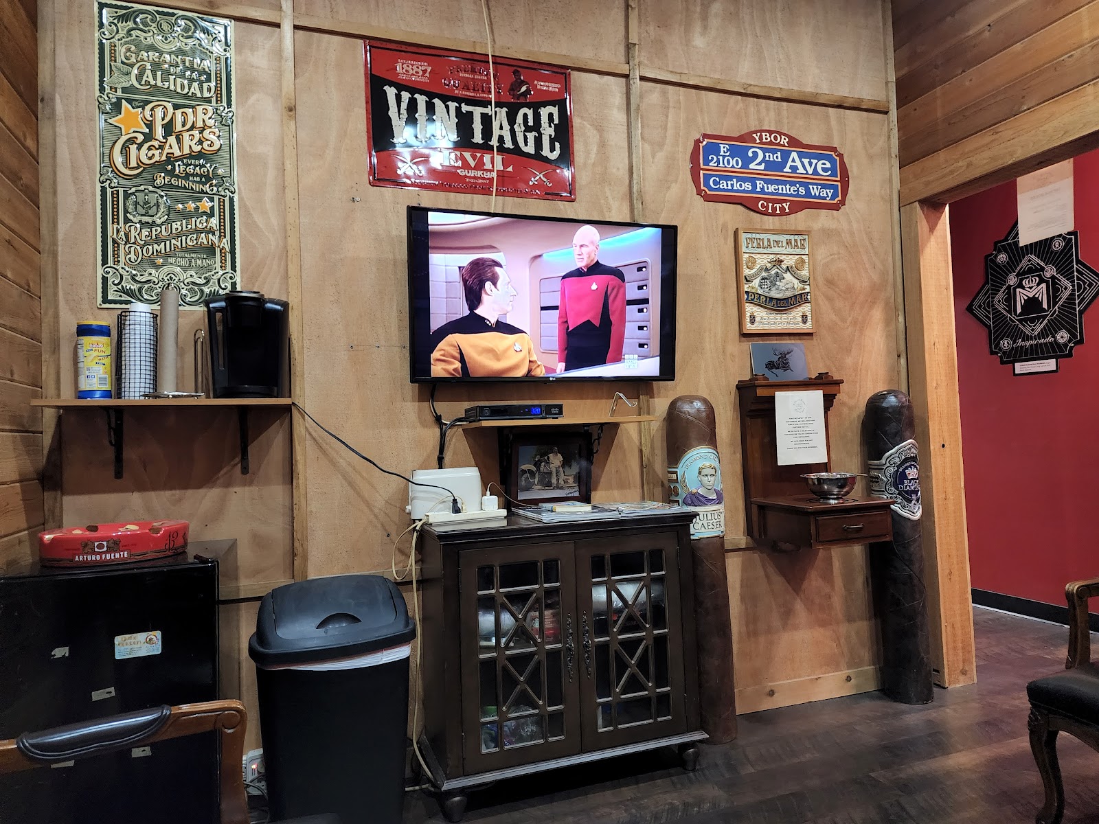 Tobacco Depot #10 - Clearwater, FL photo 4