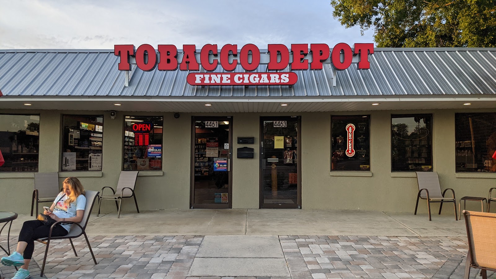 Tobacco Depot #11 - Sarasota, FL - Bee Ridge Rd photo 3