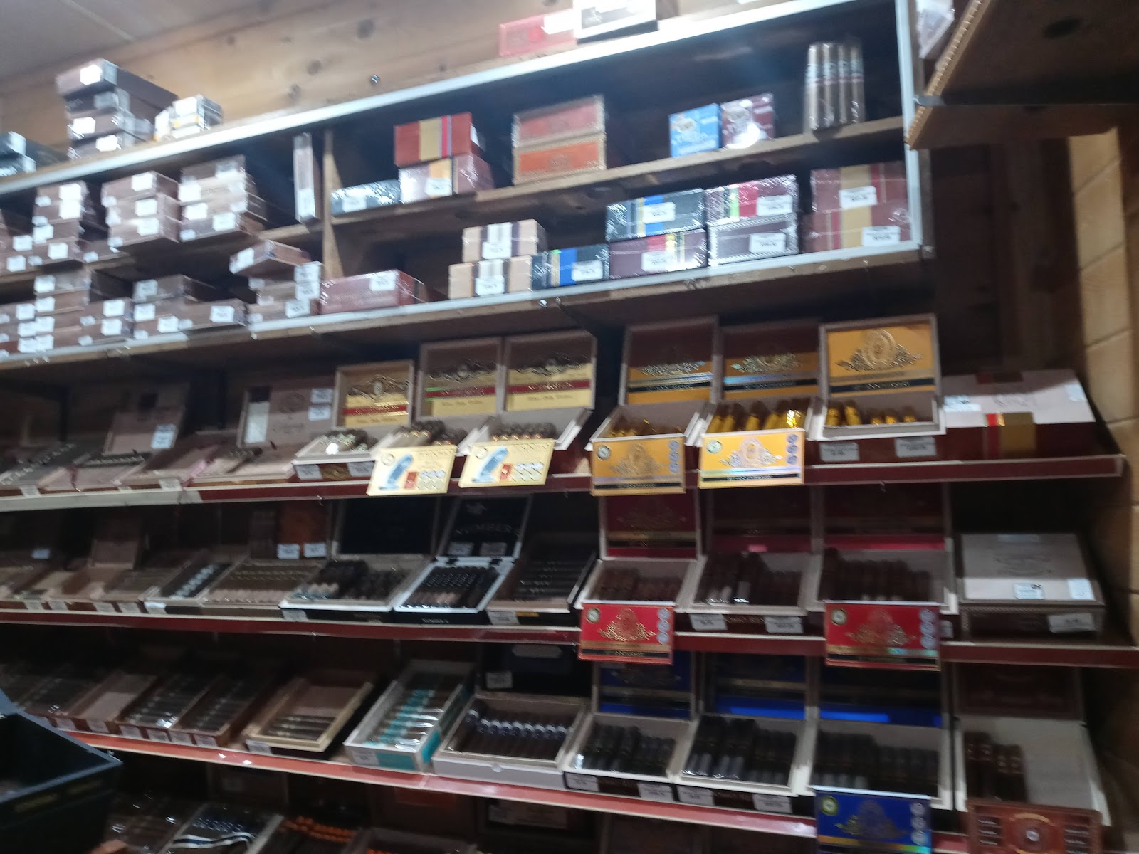 Tobacco Depot #16 - Sun City Center, FL photo 5